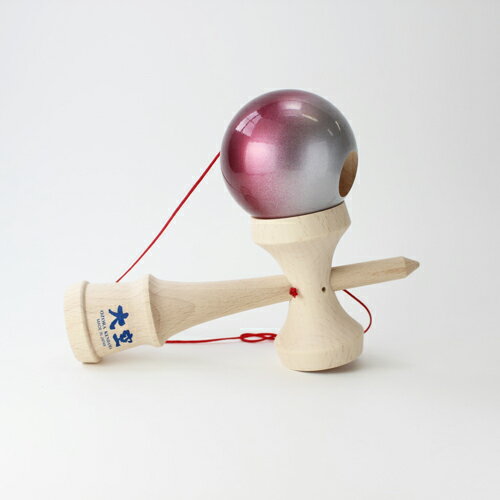 けん玉　日本けん玉協会認定　競技用けん玉　山形工房　大空　プレミアムシリーズ　赤＆銀　プレミアムレッド＆シルバー　予備糸1本付　ロゴ入り 3