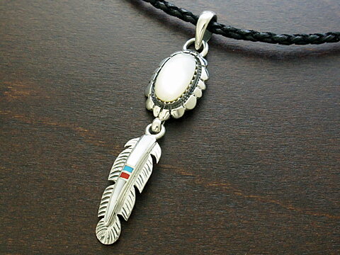 【インディアンジュエリー】【イーグルフェザー 大】 Silver925/白蝶貝 ペンダントトップ