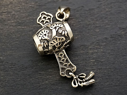 【oriental vibrations】【打ち出の小槌】 Brass ペンダントトップ