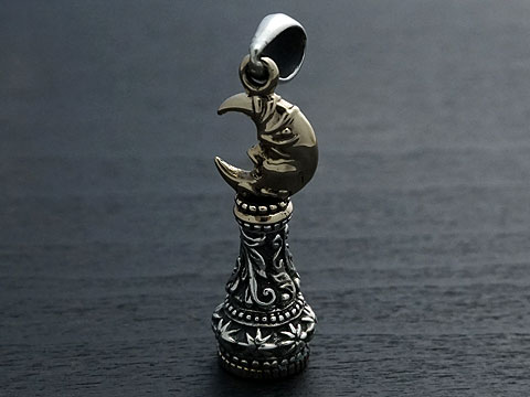 【good vibrations】【チェス：ビショップ/三日月/星】 Silver925/Brass ペンダントトップ