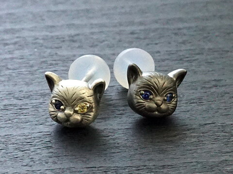 楽天VARIOUS JEWELRY【Rokuzan×various jewelry】【猫/ネコ/ねこ/Cat/キャット】 Silver925/サファイア 片耳ピアス