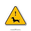 犬がいます ダックスフント マグネットイヌ dog ミニチュアダックス 脱走防止 犬飛び出し注意 猛犬注意 磁石 マグネットステッカー マグネットシート ポスト 宅配box 玄関 ドア 案内 表示 防水 配送先変更 セキュリティ セキュリティー 防犯 かわいい おしゃれ シンプル