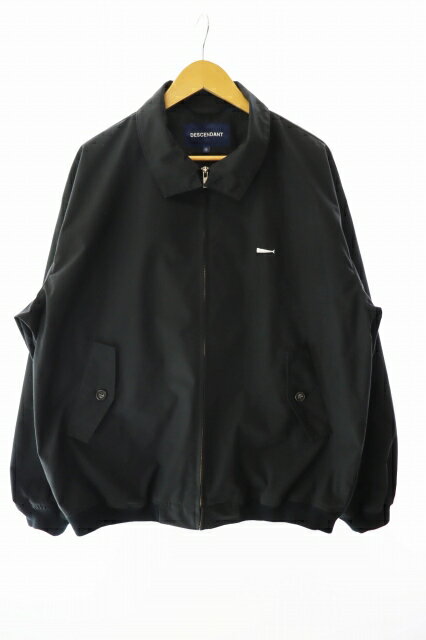 【中古】ディセンダント DESCENDANT TEE WEATHER JACKET ティー ウェザー ジャケット 3 黒 ブラック ブランド古着ベクトル 中古260326 メンズブランドディセンダント DESCENDANT表記サイズ3 写真または説明欄に記載のない付属品などは付属しておりませんので、ご注意頂ますようお願い申し上げます。またトラブル防止のため梱包の様子を録画しております。実寸サイズ肩幅：60cm　身幅：67cm　着丈：72cm　袖丈：61cm　　素材本体、別布 ポリエステル65％、コットン35％ リブ コットン82％、ナイロン16％、ポリウレタン2％色ブラック ※色に関してはこの商品の出品者の主観で判断しておりますので、カタログや正規のカラーとは言いまわしが異なる場合があります。状態若干使用感がございますが、まだまだ状態の良いお品物かと思われます。 ※当店で取り扱っている商品はすべて中古品となります。そのため、神経質な方はご購入をお控えいただきますようお願いいたします。中古品の特性上、保管時のにおいや香水・タバコなどのにおいが残っている場合がございます。においに敏感な方は、十分にご検討の上でご購入をお願いいたします。また、商品は店頭でも同時に販売しております。出品時の状態と異なる場合がございますので、あらかじめご了承ください。付属品なし 写真または説明欄に記載のない付属品などは付属しておりませんので、ご注意頂ますようお願い申し上げます。またトラブル防止のため梱包の様子を録画しております。備考★北関東一の品揃え★ 販売店は「ベクトル高崎高関店」で検索！ 所在地： 〒370-0043 群馬県高崎市高関町345商品のお問い合わせの回答を休止しております。＊各商品ページの商品詳細等をご確認の上ご購入ください。【中古】ディセンダント DESCENDANT TEE WEATHER JACKET ティー ウェザー ジャケット 3 黒 ブラック ブランド古着ベクトル 中古260326 メンズ状態ランク　”AB”詳細については、下記および「状態ランクについて」ページをご覧ください。未使用・新品の商品ほぼ新品同様の商品使用感が少なく、かなり状態の良い商品使用感はあるが、傷や汚れの少ない商品使用感の他、傷や汚れが見られる商品かなり大きな傷みがある難あり商品※S〜CランクはUSED品となりますので、使用感をご理解の上でご入札下さい。状態ランクについてinformationブランドディセンダント DESCENDANT表記サイズ3 写真または説明欄に記載のない付属品などは付属しておりませんので、ご注意頂ますようお願い申し上げます。またトラブル防止のため梱包の様子を録画しております。実寸サイズ肩幅：60cm　身幅：67cm　着丈：72cm　袖丈：61cm　　素材本体、別布 ポリエステル65％、コットン35％ リブ コットン82％、ナイロン16％、ポリウレタン2％色ブラック ※色に関してはこの商品の出品者の主観で判断しておりますので、カタログや正規のカラーとは言いまわしが異なる場合があります。状態若干使用感がございますが、まだまだ状態の良いお品物かと思われます。 ※当店で取り扱っている商品はすべて中古品となります。そのため、神経質な方はご購入をお控えいただきますようお願いいたします。中古品の特性上、保管時のにおいや香水・タバコなどのにおいが残っている場合がございます。においに敏感な方は、十分にご検討の上でご購入をお願いいたします。また、商品は店頭でも同時に販売しております。出品時の状態と異なる場合がございますので、あらかじめご了承ください。付属品なし 写真または説明欄に記載のない付属品などは付属しておりませんので、ご注意頂ますようお願い申し上げます。またトラブル防止のため梱包の様子を録画しております。備考★北関東一の品揃え★ 販売店は「ベクトル高崎高関店」で検索！ 所在地： 〒370-0043 群馬県高崎市高関町345商品のお問い合わせの回答を休止しております。＊各商品ページの商品詳細等をご確認の上ご購入ください。本商品は一点物です他サイトや店舗にて販売している商品です。多少のお時間差にて欠品になることもございます。予めご了承頂ますようお願い致します。ベクトル・サイズガイドはこちらこの商品と同じブランドの商品を見る