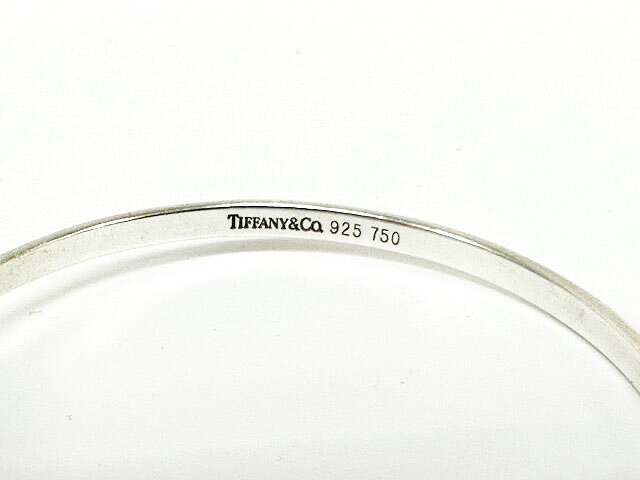 ベクトル プリマベーラ店の【中古】ティファニー TIFFANY & CO. フック&アイ バングル ブレスレット SV925 K18YG コンビカラー シルバー 【ブランド古着ベクトル】▲■260521 レディース 【ベクトル 古着】 260521｜アングル3