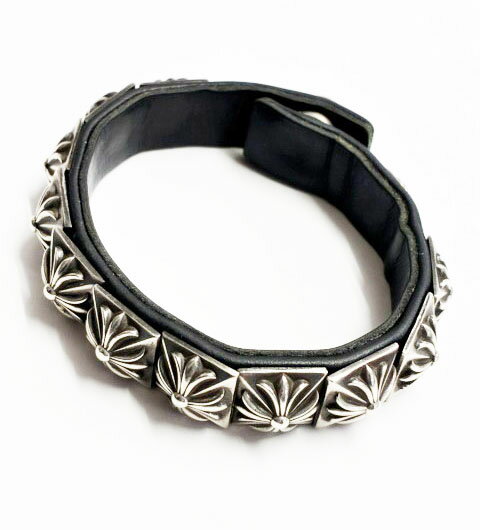 Rakuten - 【中古】クロムハーツ CHROME HEARTS ZERO STUD SNGL ROW ゼロ ピラミッド スタッズ シングル レザー ブレスレット シルバー 【ブランド古着ベクトル】☆AA★ ▲ 260508 メンズ レディース 【ベクトル 古着】 260508