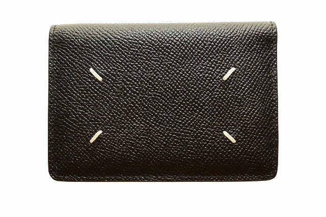 【中古】メゾンマルジェラ Maison Margiela カード ケース 4ステッチ ホルダー ミニ 財布 定期入れ レザー 55UI0203 ブラック 黒 【ブランド古着ベクトル】☆AA★▲■260614 メンズ 【ベクトル 古着】 260614ブランドメゾンマルジェラ Maison Margiela実寸サイズヨコ：11cm　タテ：8cm　マチ：0cm　※実寸サイズを記載しておりますので、サイズに関するご質問はお答え致しかねます。　素材本体：牛革100％　　　　　　 裏地：レーヨン100％　　　　 裏側：牛革100％　色ブラック系 ※色に関してはこの商品の出品者の主観で判断しておりますので、カタログや正規のカラーとは言いまわしが異なる場合があります。仕様カード入れ×4、 オープンポケット×3状態内側に若干跡がついておりますが、まだまだお使いいただけるお品かと思われます。 ※神経質な方はご購入をお控え下さい。あくまで中古品になりますので新品の状態とは異なる商品もございます。また店頭にて併売しておりますので、出品時と状態が異なる場合がございます。ご了承いただいた上でのご購入をご検討下さい。付属品箱 ギャランティカード 写真または説明欄に記載のない付属品などは付属しておりませんので、ご注意頂きますようお願いいたします。またトラブル防止のため梱包の様子を録画しております。備考販売店は「ベクトル太田店」で検索！所在地： 群馬県太田市西矢島町621-5 YK商品のお問い合わせの回答を休止しております。＊各商品ページの商品詳細等をご確認の上ご購入ください。【中古】メゾンマルジェラ Maison Margiela カード ケース 4ステッチ ホルダー ミニ 財布 定期入れ レザー 55UI0203 ブラック 黒 【ブランド古着ベクトル】☆AA★▲■260614 メンズ 【ベクトル 古着】 260614状態ランク　”AB”詳細については、下記および「状態ランクについて」ページをご覧ください。未使用・新品の商品ほぼ新品同様の商品使用感が少なく、かなり状態の良い商品使用感はあるが、傷や汚れの少ない商品使用感の他、傷や汚れが見られる商品かなり大きな傷みがある難あり商品※S〜CランクはUSED品となりますので、使用感をご理解の上でご入札下さい。状態ランクについてinformationブランドメゾンマルジェラ Maison Margiela実寸サイズヨコ：11cm　タテ：8cm　マチ：0cm　※実寸サイズを記載しておりますので、サイズに関するご質問はお答え致しかねます。　素材本体：牛革100％　　　　　　 裏地：レーヨン100％　　　　 裏側：牛革100％　色ブラック系 ※色に関してはこの商品の出品者の主観で判断しておりますので、カタログや正規のカラーとは言いまわしが異なる場合があります。仕様カード入れ×4、 オープンポケット×3状態内側に若干跡がついておりますが、まだまだお使いいただけるお品かと思われます。 ※神経質な方はご購入をお控え下さい。あくまで中古品になりますので新品の状態とは異なる商品もございます。また店頭にて併売しておりますので、出品時と状態が異なる場合がございます。ご了承いただいた上でのご購入をご検討下さい。付属品箱 ギャランティカード 写真または説明欄に記載のない付属品などは付属しておりませんので、ご注意頂きますようお願いいたします。またトラブル防止のため梱包の様子を録画しております。備考販売店は「ベクトル太田店」で検索！所在地： 群馬県太田市西矢島町621-5 YK商品のお問い合わせの回答を休止しております。＊各商品ページの商品詳細等をご確認の上ご購入ください。本商品は一点物です他サイトや店舗にて販売している商品です。多少のお時間差にて欠品になることもございます。予めご了承頂ますようお願い致します。ベクトル・サイズガイドはこちらこの商品と同じブランドの商品を見る