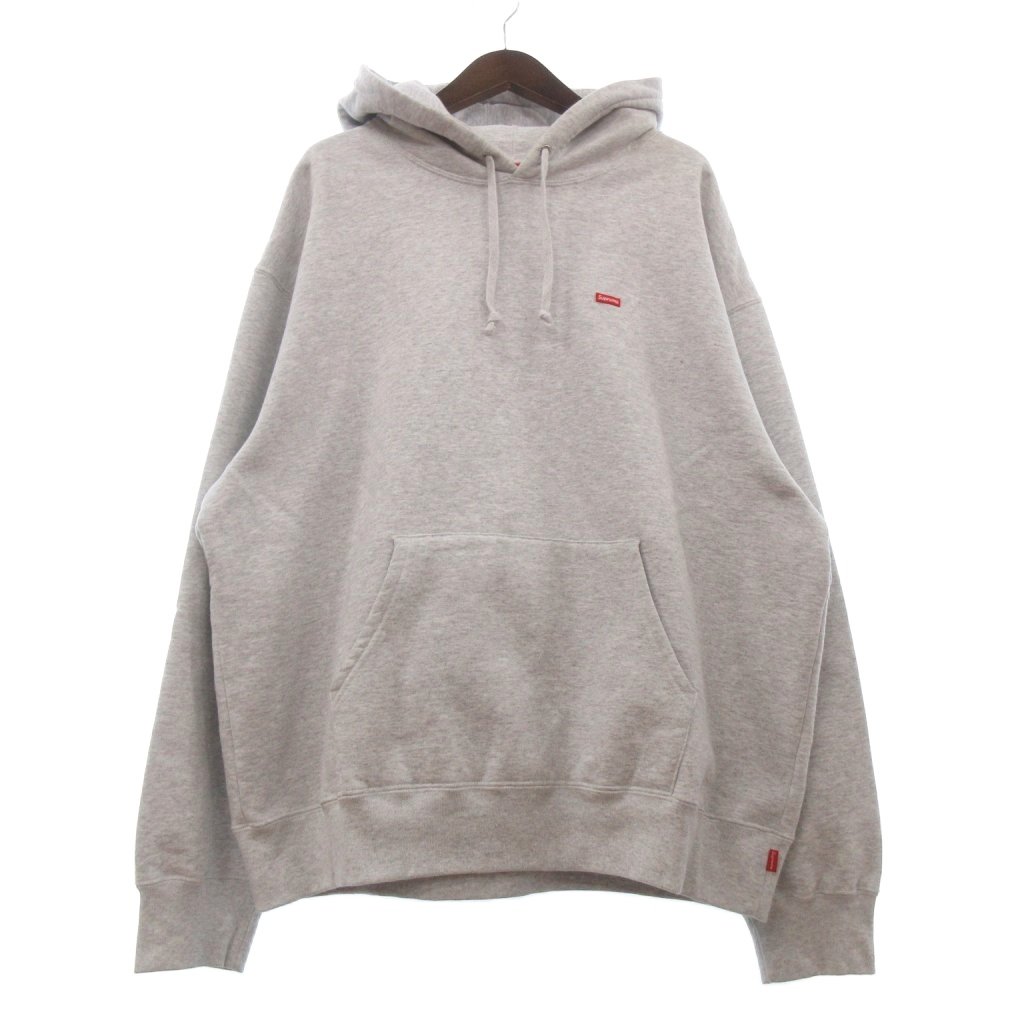 【中古】シュプリーム SUPREME Small Box Hooded Sweatshirt パーカー スウェット 長袖 ロゴ コットン グレー XL メンズ 【ベクトル 古着】 260921ブランドシュプリーム SUPREME表記サイズXL実寸サイズ肩幅：66.5cm　身幅：70.5cm　着丈：70.5cm　袖丈：64cm　-　素材綿、ポリエステル色グレー仕様裏起毛状態首周りに薄汚れがあります。（画像5枚目参照） その他に目立ったダメージはなく、問題なくご使用いただける商品です。 ※あくまでも中古品ですので掲載写真や記載内容をご確認いただき、ご理解の上ご購入ください。付属品-備考WOOSTER合同会社商品のお問い合わせの回答を休止しております。＊各商品ページの商品詳細等をご確認の上ご購入ください。【中古】シュプリーム SUPREME Small Box Hooded Sweatshirt パーカー スウェット 長袖 ロゴ コットン グレー XL メンズ 【ベクトル 古着】 260921状態ランク　”AB”詳細については、下記および「状態ランクについて」ページをご覧ください。未使用・新品の商品ほぼ新品同様の商品使用感が少なく、かなり状態の良い商品使用感はあるが、傷や汚れの少ない商品使用感の他、傷や汚れが見られる商品かなり大きな傷みがある難あり商品※S〜CランクはUSED品となりますので、使用感をご理解の上でご入札下さい。状態ランクについてinformationブランドシュプリーム SUPREME表記サイズXL実寸サイズ肩幅：66.5cm　身幅：70.5cm　着丈：70.5cm　袖丈：64cm　-　素材綿、ポリエステル色グレー仕様裏起毛状態首周りに薄汚れがあります。（画像5枚目参照） その他に目立ったダメージはなく、問題なくご使用いただける商品です。 ※あくまでも中古品ですので掲載写真や記載内容をご確認いただき、ご理解の上ご購入ください。付属品-備考WOOSTER合同会社商品のお問い合わせの回答を休止しております。＊各商品ページの商品詳細等をご確認の上ご購入ください。本商品は一点物です他サイトや店舗にて販売している商品です。多少のお時間差にて欠品になることもございます。予めご了承頂ますようお願い致します。ベクトル・サイズガイドはこちらこの商品と同じブランドの商品を見る