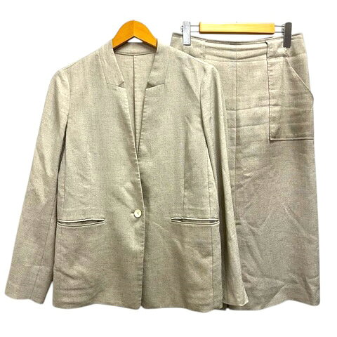 【中古】グリーンレーベルリラクシング ユナイテッドアローズ green label relaxing 3524-144-2115 セットアップ ジャケット スカート 長袖 薄手 膝丈 38/40 グレー ベージュ グレージュ レディース 【ベクトル 古着】 260528ブランドグリーンレーベルリラクシング ユナイテッドアローズ green label relaxing表記サイズジャケット：38 スカート：40実寸サイズジャケット 肩幅：38.5cm　ジャケット 身幅：47cm　ジャケット 袖丈：58.5cm　ジャケット 着丈：62cm　スカート ウエスト：71cm　スカート ヒップ：90cm　スカート丈：71cm　　素材ジャケット：トリアセテート57%、ポリエステル43% スカート 表生地：トリアセテート57%、ポリエステル43% 裏生地：ポリエステル62%、複合繊維(ポリエステル)38%色グレージュ ※色に関してはこの出品者の主観で判断しておりますので、カタログや正規のカラーとは言い回しが異なる場合があります。仕様ジャケット：フロントボタン×1，サイドポケット×2 スカート：サイドジップ、ホック、ウエスト後ろゴム、サイドポケット×2状態この商品には下記のようなダメージがあります。 ・ジャケット裾裏側、スカート前身頃に汚れ 全体的に中古品としての使用感・着用感が見られるものの、普通にお使いいただける商品です。 ※全体的に中古品としての使用感と上記のようなダメージがありますが、通常使用には支障のない商品です。 掲載写真や記載内容をご確認いただき、ご理解の上ご購入ください。備考株式会社ユナイテッドアローズ商品のお問い合わせの回答を休止しております。＊各商品ページの商品詳細等をご確認の上ご購入ください。【中古】グリーンレーベルリラクシング ユナイテッドアローズ green label relaxing 3524-144-2115 セットアップ ジャケット スカート 長袖 薄手 膝丈 38/40 グレー ベージュ グレージュ レディース 【ベクトル 古着】 260528状態ランク　”B”詳細については、下記および「状態ランクについて」ページをご覧ください。未使用・新品の商品ほぼ新品同様の商品使用感が少なく、かなり状態の良い商品使用感はあるが、傷や汚れの少ない商品使用感の他、傷や汚れが見られる商品かなり大きな傷みがある難あり商品※S〜CランクはUSED品となりますので、使用感をご理解の上でご入札下さい。状態ランクについてinformationブランドグリーンレーベルリラクシング ユナイテッドアローズ green label relaxing表記サイズジャケット：38 スカート：40実寸サイズジャケット 肩幅：38.5cm　ジャケット 身幅：47cm　ジャケット 袖丈：58.5cm　ジャケット 着丈：62cm　スカート ウエスト：71cm　スカート ヒップ：90cm　スカート丈：71cm　　素材ジャケット：トリアセテート57%、ポリエステル43% スカート 表生地：トリアセテート57%、ポリエステル43% 裏生地：ポリエステル62%、複合繊維(ポリエステル)38%色グレージュ ※色に関してはこの出品者の主観で判断しておりますので、カタログや正規のカラーとは言い回しが異なる場合があります。仕様ジャケット：フロントボタン×1，サイドポケット×2 スカート：サイドジップ、ホック、ウエスト後ろゴム、サイドポケット×2状態この商品には下記のようなダメージがあります。 ・ジャケット裾裏側、スカート前身頃に汚れ 全体的に中古品としての使用感・着用感が見られるものの、普通にお使いいただける商品です。 ※全体的に中古品としての使用感と上記のようなダメージがありますが、通常使用には支障のない商品です。 掲載写真や記載内容をご確認いただき、ご理解の上ご購入ください。備考株式会社ユナイテッドアローズ商品のお問い合わせの回答を休止しております。＊各商品ページの商品詳細等をご確認の上ご購入ください。本商品は一点物です他サイトや店舗にて販売している商品です。多少のお時間差にて欠品になることもございます。予めご了承頂ますようお願い致します。ベクトル・サイズガイドはこちらこの商品と同じブランドの商品を見る