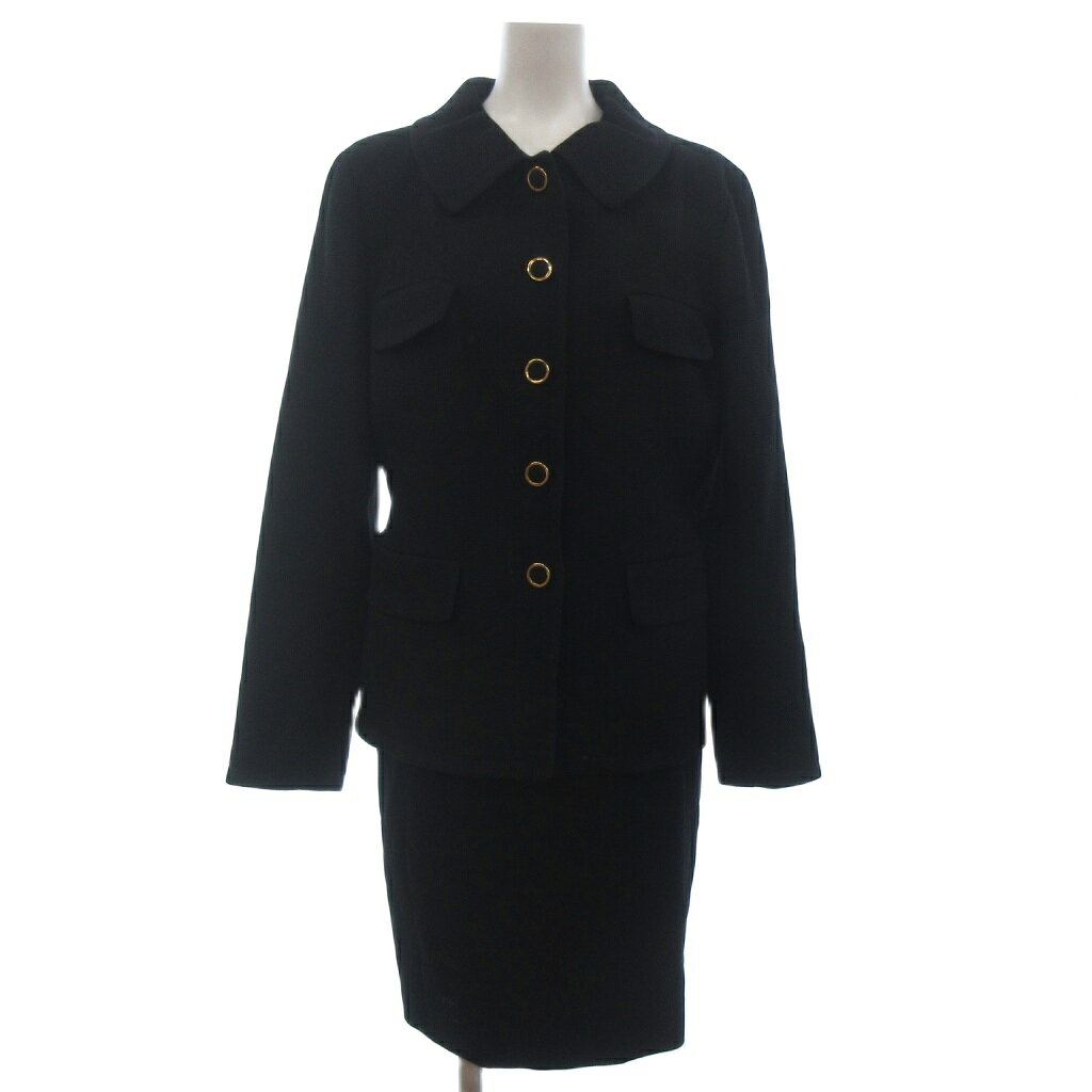 【中古】49アベニュー ジュンコシマダ 49AV. junko shimada スカートスーツ フォーマル 黒 ブラック 9 レディース 【ベクトル 古着】 260629ブランド49アベニュー ジュンコシマダ 49AV. junko shimada表記サイズ9実寸サイズジャケット 肩幅：41cm　ジャケット 身幅：48cm　ジャケット 着丈：58cm　ジャケット 袖丈：59cm　スカート ウエスト：64cm　スカート ヒップ：88cm　スカート丈：55cm　　素材表地 毛 裏地 キュプラ色黒状態使用感が少なく、状態の良い商品です。(保管臭あり) ※あくまでも中古品ですので掲載写真や記載内容をご確認いただき、ご理解の上ご購入ください。商品のお問い合わせの回答を休止しております。＊各商品ページの商品詳細等をご確認の上ご購入ください。【中古】49アベニュー ジュンコシマダ 49AV. junko shimada スカートスーツ フォーマル 黒 ブラック 9 レディース 【ベクトル 古着】 260629状態ランク　”A”詳細については、下記および「状態ランクについて」ページをご覧ください。未使用・新品の商品ほぼ新品同様の商品使用感が少なく、かなり状態の良い商品使用感はあるが、傷や汚れの少ない商品使用感の他、傷や汚れが見られる商品かなり大きな傷みがある難あり商品※S〜CランクはUSED品となりますので、使用感をご理解の上でご入札下さい。状態ランクについてinformationブランド49アベニュー ジュンコシマダ 49AV. junko shimada表記サイズ9実寸サイズジャケット 肩幅：41cm　ジャケット 身幅：48cm　ジャケット 着丈：58cm　ジャケット 袖丈：59cm　スカート ウエスト：64cm　スカート ヒップ：88cm　スカート丈：55cm　　素材表地 毛 裏地 キュプラ色黒状態使用感が少なく、状態の良い商品です。(保管臭あり) ※あくまでも中古品ですので掲載写真や記載内容をご確認いただき、ご理解の上ご購入ください。商品のお問い合わせの回答を休止しております。＊各商品ページの商品詳細等をご確認の上ご購入ください。本商品は一点物です他サイトや店舗にて販売している商品です。多少のお時間差にて欠品になることもございます。予めご了承頂ますようお願い致します。ベクトル・サイズガイドはこちらこの商品と同じブランドの商品を見る