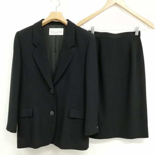 【中古】ジャンニロジュディチェ GIANNI LO GIUDICE フォーマル スカート スーツ セットアップ ジャケット 膝丈 5A2 58-86 ネイビー 紺 レディース 【ベクトル 古着】 250306 【中古】ジャンニロジュディチェ GIANNI LO GIUDICE フォーマル スカート スーツ セットアップ ジャケット 膝丈 5A2 58-86 ネイビー 紺 レディース 【ベクトル 古着】 250306