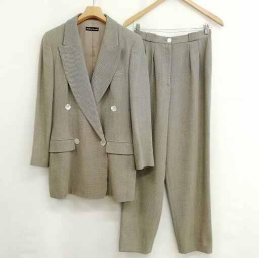 【中古】ブティックジョコンダ Boutique Joconde ダブルブレスト 4B パンツ スーツ セットアップ ジャケット スラックス 9 グレージュ系 レディース 【ベクトル 古着】 250704 【中古】ブティックジョコンダ Boutique Joconde ダブルブレスト 4B パンツ スーツ セットアップ ジャケット スラックス 9 グレージュ系 レディース 【ベクトル 古着】 250704