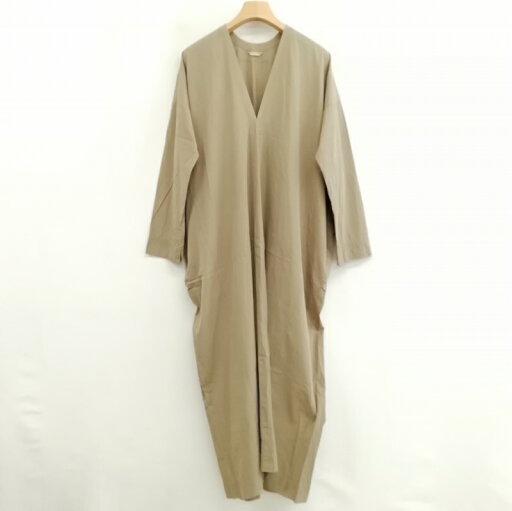 【中古】アーツ&サイエンス ARTS & SCIENCE ARTS&SCIENCE 18SS Flat long dress Special cotton broad Vネック フラット ロング マキシ ドレス ワンピース 1 カーキ系 レディース 【ベクトル 古着】 250710 【中古】アーツ&サイエンス ARTS & SCIENCE ARTS&SCIENCE 18SS Flat long dress Special cotton broad Vネック フラット ロング マキシ ドレス ワンピース 1 カーキ系 レディース 【ベクトル 古着】 250710