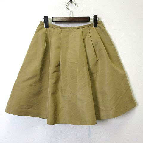 【中古】ユナイテッドアローズ UNITED ARROWS スカート フレアスカート ナイロン ギャザー ひざ丈 ハリ感 M ベージュ レディース 【ベクトル 古着】 221215ブランドユナイテッドアローズ UNITED ARROWS表記サイズ表記なし ※M位のサイズ感になります。 (実寸サイズのご確認をお願い致します。)実寸サイズウエスト：65cm　ヒップ：98cm　スカート丈：48cm　　素材表生地 裏生地 ポリエステル100%色ベージュ状態◆USEDですが、使用感はそれ程なく状態は良いと思います。まだまだ快適にご愛用いただける商品だと思います。 ◆USEDですので、美品をお探しの方・神経質な方はご遠慮下さい。商品のお問い合わせの回答を休止しております。＊各商品ページの商品詳細等をご確認の上ご購入ください。【中古】ユナイテッドアローズ UNITED ARROWS スカート フレアスカート ナイロン ギャザー ひざ丈 ハリ感 M ベージュ レディース 【ベクトル 古着】 221215状態ランク　”AB”詳細については、下記および「状態ランクについて」ページをご覧ください。未使用・新品の商品ほぼ新品同様の商品使用感が少なく、かなり状態の良い商品使用感はあるが、傷や汚れの少ない商品使用感の他、傷や汚れが見られる商品かなり大きな傷みがある難あり商品※S〜CランクはUSED品となりますので、使用感をご理解の上でご入札下さい。状態ランクについてinformationブランドユナイテッドアローズ UNITED ARROWS表記サイズ表記なし ※M位のサイズ感になります。 (実寸サイズのご確認をお願い致します。)実寸サイズウエスト：65cm　ヒップ：98cm　スカート丈：48cm　　素材表生地 裏生地 ポリエステル100%色ベージュ状態◆USEDですが、使用感はそれ程なく状態は良いと思います。まだまだ快適にご愛用いただける商品だと思います。 ◆USEDですので、美品をお探しの方・神経質な方はご遠慮下さい。商品のお問い合わせの回答を休止しております。＊各商品ページの商品詳細等をご確認の上ご購入ください。本商品は一点物です他サイトや店舗にて販売している商品です。多少のお時間差にて欠品になることもございます。予めご了承頂ますようお願い致します。ベクトル・サイズガイドはこちらこの商品と同じブランドの商品を見る