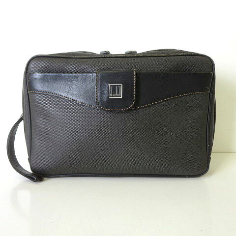 【中古】ダンヒル dunhill バッグ セカンドバッグ クラッチバッグ ロゴ PVC レザー チャコールブラック 黒 ブラック かばん 鞄 カバン メンズ 【ベクトル 古着】 260810ブランドダンヒル dunhill実寸サイズ持ち手の長さ：20cm　ヨコ：26cm　タテ：17cm　マチ：5.5cm　ショルダーの長さ：-cm　　素材PVC×レザー色チャコールブラック 黒 ブラック仕様開閉様式　ダブルファスナー式 内部様式　ファスナーポケット×1　　 外部様式　マグネット開閉式ポケット×1　 状態◆USEDになりますので使用感があり、角擦れ、金具の剥げが見られますが、 それ以外の大きな汚れやダメージなどはなく、まだお使いいただける商品になると思います。 ◆USEDですので、美品をお探しの方・神経質な方はご遠慮下さい。　　 商品のお問い合わせの回答を休止しております。＊各商品ページの商品詳細等をご確認の上ご購入ください。【中古】ダンヒル dunhill バッグ セカンドバッグ クラッチバッグ ロゴ PVC レザー チャコールブラック 黒 ブラック かばん 鞄 カバン メンズ 【ベクトル 古着】 260810状態ランク　”B”詳細については、下記および「状態ランクについて」ページをご覧ください。未使用・新品の商品ほぼ新品同様の商品使用感が少なく、かなり状態の良い商品使用感はあるが、傷や汚れの少ない商品使用感の他、傷や汚れが見られる商品かなり大きな傷みがある難あり商品※S〜CランクはUSED品となりますので、使用感をご理解の上でご入札下さい。状態ランクについてinformationブランドダンヒル dunhill実寸サイズ持ち手の長さ：20cm　ヨコ：26cm　タテ：17cm　マチ：5.5cm　ショルダーの長さ：-cm　　素材PVC×レザー色チャコールブラック 黒 ブラック仕様開閉様式　ダブルファスナー式 内部様式　ファスナーポケット×1　　 外部様式　マグネット開閉式ポケット×1　 状態◆USEDになりますので使用感があり、角擦れ、金具の剥げが見られますが、 それ以外の大きな汚れやダメージなどはなく、まだお使いいただける商品になると思います。 ◆USEDですので、美品をお探しの方・神経質な方はご遠慮下さい。　　 商品のお問い合わせの回答を休止しております。＊各商品ページの商品詳細等をご確認の上ご購入ください。本商品は一点物です他サイトや店舗にて販売している商品です。多少のお時間差にて欠品になることもございます。予めご了承頂ますようお願い致します。ベクトル・サイズガイドはこちらこの商品と同じブランドの商品を見る