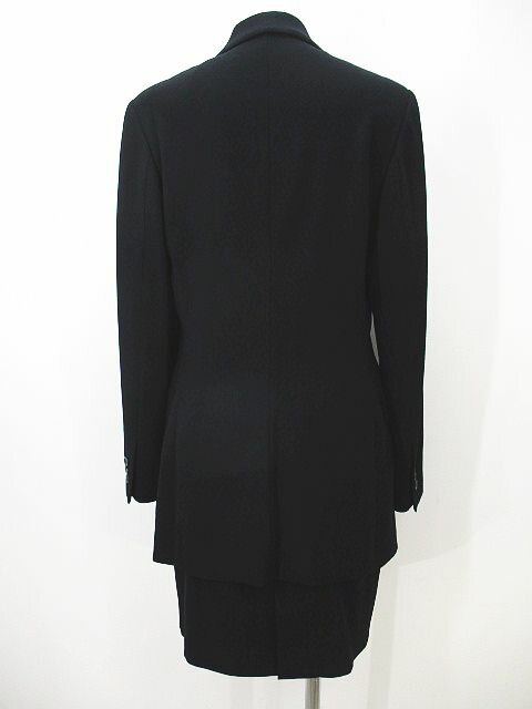 【中古】ヴィクターヴィクトリア VICTOR VICTORIA セットアップ スカートスーツ 40 黒系 ブラック 無地 ボタン スリット 裏地 イタリア製 レディース 【ベクトル 古着】 241102