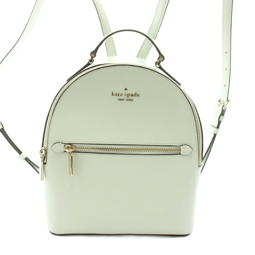 【中古】ケイトスペード KATE SPADE ペリー リュックサック デイバッグ レザー ミントグリーン /KU レディース 【ベクトル 古着】 260326ブランドケイトスペード KATE SPADE実寸サイズ持ち手の長さ：15cm　ヨコ：21.5cm　タテ：25cm　マチ：10cm　ショルダーの長さ：71cm　　素材レザー色ミントグリーン状態ファスナー硬め、薄汚れが多少見られますが、その他使用感が少なく、状態の良い商品です。 ※あくまでも中古品ですので掲載写真や記載内容をご確認いただき、ご理解の上ご購入ください。付属品なし商品のお問い合わせの回答を休止しております。＊各商品ページの商品詳細等をご確認の上ご購入ください。【中古】ケイトスペード KATE SPADE ペリー リュックサック デイバッグ レザー ミントグリーン /KU レディース 【ベクトル 古着】 260326状態ランク　”A”詳細については、下記および「状態ランクについて」ページをご覧ください。未使用・新品の商品ほぼ新品同様の商品使用感が少なく、かなり状態の良い商品使用感はあるが、傷や汚れの少ない商品使用感の他、傷や汚れが見られる商品かなり大きな傷みがある難あり商品※S〜CランクはUSED品となりますので、使用感をご理解の上でご入札下さい。状態ランクについてinformationブランドケイトスペード KATE SPADE実寸サイズ持ち手の長さ：15cm　ヨコ：21.5cm　タテ：25cm　マチ：10cm　ショルダーの長さ：71cm　　素材レザー色ミントグリーン状態ファスナー硬め、薄汚れが多少見られますが、その他使用感が少なく、状態の良い商品です。 ※あくまでも中古品ですので掲載写真や記載内容をご確認いただき、ご理解の上ご購入ください。付属品なし商品のお問い合わせの回答を休止しております。＊各商品ページの商品詳細等をご確認の上ご購入ください。本商品は一点物です他サイトや店舗にて販売している商品です。多少のお時間差にて欠品になることもございます。予めご了承頂ますようお願い致します。ベクトル・サイズガイドはこちらこの商品と同じブランドの商品を見る