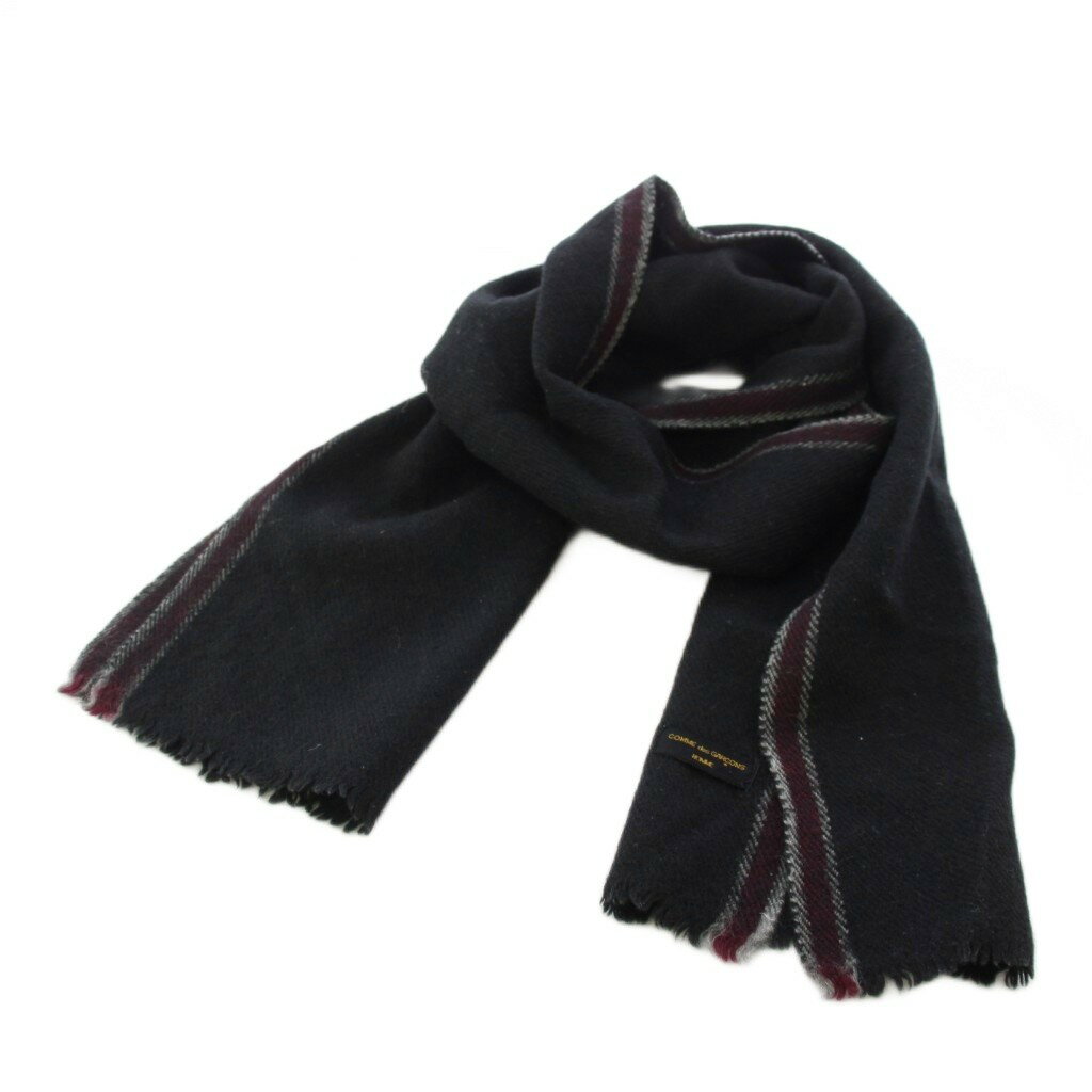 【中古】コムデギャルソンオム COMME des GARCONS HOMME マフラー ライン 黒 ブラック ボルドー /TK 21 メンズ 【ベクトル 古着】 260626ブランドコムデギャルソンオム COMME des GARCONS HOMME実寸サイズ全長（フリンジ含まず）：130cm　幅：29cm　　色黒 ブラック ボルドー仕様生地の性質上、繊維が付きやすくなっています。状態全体的に毛羽立ち、毛玉がありますが、その他に目立ったダメージはなくまだまだご使用いただける商品です。 ※あくまでも中古品ですので掲載写真や記載内容をご確認いただき、ご理解の上ご購入ください。商品のお問い合わせの回答を休止しております。＊各商品ページの商品詳細等をご確認の上ご購入ください。【中古】コムデギャルソンオム COMME des GARCONS HOMME マフラー ライン 黒 ブラック ボルドー /TK 21 メンズ 【ベクトル 古着】 260626状態ランク　”AB”詳細については、下記および「状態ランクについて」ページをご覧ください。未使用・新品の商品ほぼ新品同様の商品使用感が少なく、かなり状態の良い商品使用感はあるが、傷や汚れの少ない商品使用感の他、傷や汚れが見られる商品かなり大きな傷みがある難あり商品※S〜CランクはUSED品となりますので、使用感をご理解の上でご入札下さい。状態ランクについてinformationブランドコムデギャルソンオム COMME des GARCONS HOMME実寸サイズ全長（フリンジ含まず）：130cm　幅：29cm　　色黒 ブラック ボルドー仕様生地の性質上、繊維が付きやすくなっています。状態全体的に毛羽立ち、毛玉がありますが、その他に目立ったダメージはなくまだまだご使用いただける商品です。 ※あくまでも中古品ですので掲載写真や記載内容をご確認いただき、ご理解の上ご購入ください。商品のお問い合わせの回答を休止しております。＊各商品ページの商品詳細等をご確認の上ご購入ください。本商品は一点物です他サイトや店舗にて販売している商品です。多少のお時間差にて欠品になることもございます。予めご了承頂ますようお願い致します。ベクトル・サイズガイドはこちらこの商品と同じブランドの商品を見る