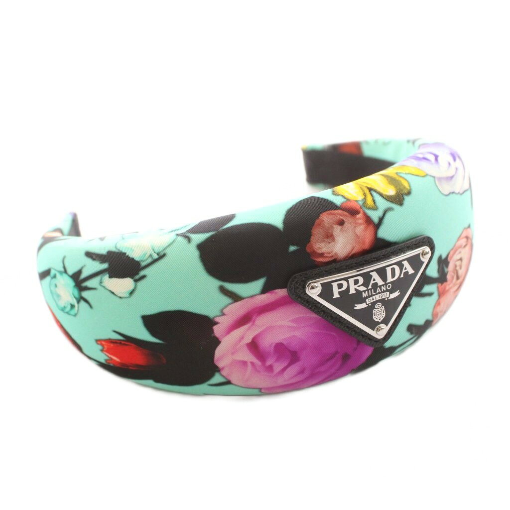 【中古】プラダ PRADA カチューシャ ヘアアクセサリー 花柄 トライアルロゴ ミントグリーン /KU 12 ■OH レディース 【ベクトル 古着】 260703ブランドプラダ PRADA実寸サイズ全長 42cm　幅 6cm　素材布色ミントグリーン状態す汚れが見られますが、その他に目立ったダメージはなく、問題なくご使用いただける商品です。 ※あくまでも中古品ですので掲載写真や記載内容をご確認いただき、ご理解の上ご購入ください。付属品箱、袋商品のお問い合わせの回答を休止しております。＊各商品ページの商品詳細等をご確認の上ご購入ください。【中古】プラダ PRADA カチューシャ ヘアアクセサリー 花柄 トライアルロゴ ミントグリーン /KU 12 ■OH レディース 【ベクトル 古着】 260703状態ランク　”AB”詳細については、下記および「状態ランクについて」ページをご覧ください。未使用・新品の商品ほぼ新品同様の商品使用感が少なく、かなり状態の良い商品使用感はあるが、傷や汚れの少ない商品使用感の他、傷や汚れが見られる商品かなり大きな傷みがある難あり商品※S〜CランクはUSED品となりますので、使用感をご理解の上でご入札下さい。状態ランクについてinformationブランドプラダ PRADA実寸サイズ全長 42cm　幅 6cm　素材布色ミントグリーン状態す汚れが見られますが、その他に目立ったダメージはなく、問題なくご使用いただける商品です。 ※あくまでも中古品ですので掲載写真や記載内容をご確認いただき、ご理解の上ご購入ください。付属品箱、袋商品のお問い合わせの回答を休止しております。＊各商品ページの商品詳細等をご確認の上ご購入ください。本商品は一点物です他サイトや店舗にて販売している商品です。多少のお時間差にて欠品になることもございます。予めご了承頂ますようお願い致します。ベクトル・サイズガイドはこちらこの商品と同じブランドの商品を見る
