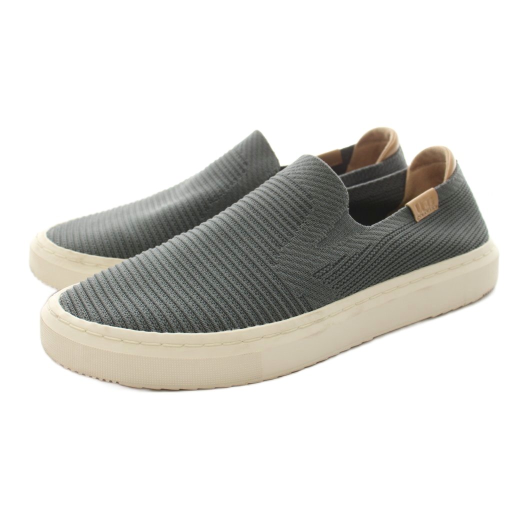 【中古】アグ UGG アラメダ サミー スリッポン ニット地 26cm グレー 1136841 /KU メンズ 【ベクトル 古着】 260717ブランドアグ UGG表記サイズ26cm実寸サイズ最大幅：10cm　アウトソール：28.5cm　　素材ニット地色グレー状態使用感が少なく、かなり状態の良い商品です。 ※あくまでも中古品ですので掲載写真や記載内容をご確認いただき、ご理解の上ご購入ください。付属品なし商品のお問い合わせの回答を休止しております。＊各商品ページの商品詳細等をご確認の上ご購入ください。【中古】アグ UGG アラメダ サミー スリッポン ニット地 26cm グレー 1136841 /KU メンズ 【ベクトル 古着】 260717状態ランク　”A”詳細については、下記および「状態ランクについて」ページをご覧ください。未使用・新品の商品ほぼ新品同様の商品使用感が少なく、かなり状態の良い商品使用感はあるが、傷や汚れの少ない商品使用感の他、傷や汚れが見られる商品かなり大きな傷みがある難あり商品※S〜CランクはUSED品となりますので、使用感をご理解の上でご入札下さい。状態ランクについてinformationブランドアグ UGG表記サイズ26cm実寸サイズ最大幅：10cm　アウトソール：28.5cm　　素材ニット地色グレー状態使用感が少なく、かなり状態の良い商品です。 ※あくまでも中古品ですので掲載写真や記載内容をご確認いただき、ご理解の上ご購入ください。付属品なし商品のお問い合わせの回答を休止しております。＊各商品ページの商品詳細等をご確認の上ご購入ください。本商品は一点物です他サイトや店舗にて販売している商品です。多少のお時間差にて欠品になることもございます。予めご了承頂ますようお願い致します。ベクトル・サイズガイドはこちらこの商品と同じブランドの商品を見る