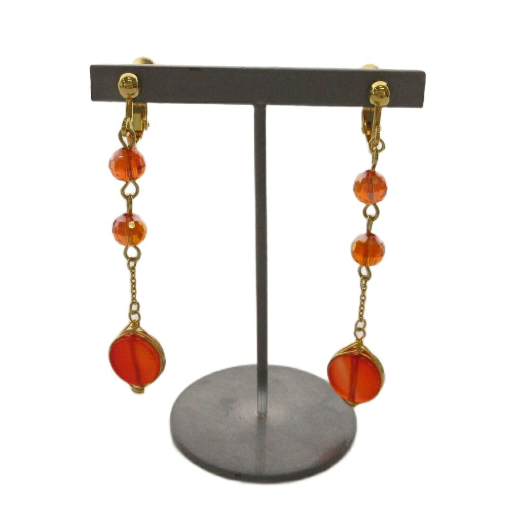 【中古】ワイスチャーム WYTHE CHARM ガラス丸チェーンアゲイヤリング ネジ式 ガラス 真鍮 F ゴールドカラー 赤 レッド 02066-06 /YT レディース 【ベクトル 古着】 260825表記サイズF実寸サイズ全長 約5.7cm　直径 約1cm　素材ガラス、真鍮色ゴールドカラー、赤 レッド状態使用感が少なく、かなり状態の良い商品です。 ※あくまでも中古品ですので掲載写真や記載内容をご確認いただき、ご理解の上ご購入ください。付属品保存袋、ロゴカード備考・総重量 5.8g商品のお問い合わせの回答を休止しております。＊各商品ページの商品詳細等をご確認の上ご購入ください。【中古】ワイスチャーム WYTHE CHARM ガラス丸チェーンアゲイヤリング ネジ式 ガラス 真鍮 F ゴールドカラー 赤 レッド 02066-06 /YT レディース 【ベクトル 古着】 260825状態ランク　”A”詳細については、下記および「状態ランクについて」ページをご覧ください。未使用・新品の商品ほぼ新品同様の商品使用感が少なく、かなり状態の良い商品使用感はあるが、傷や汚れの少ない商品使用感の他、傷や汚れが見られる商品かなり大きな傷みがある難あり商品※S〜CランクはUSED品となりますので、使用感をご理解の上でご入札下さい。状態ランクについてinformation表記サイズF実寸サイズ全長 約5.7cm　直径 約1cm　素材ガラス、真鍮色ゴールドカラー、赤 レッド状態使用感が少なく、かなり状態の良い商品です。 ※あくまでも中古品ですので掲載写真や記載内容をご確認いただき、ご理解の上ご購入ください。付属品保存袋、ロゴカード備考・総重量 5.8g商品のお問い合わせの回答を休止しております。＊各商品ページの商品詳細等をご確認の上ご購入ください。本商品は一点物です他サイトや店舗にて販売している商品です。多少のお時間差にて欠品になることもございます。予めご了承頂ますようお願い致します。ベクトル・サイズガイドはこちらこの商品と同じブランドの商品を見る