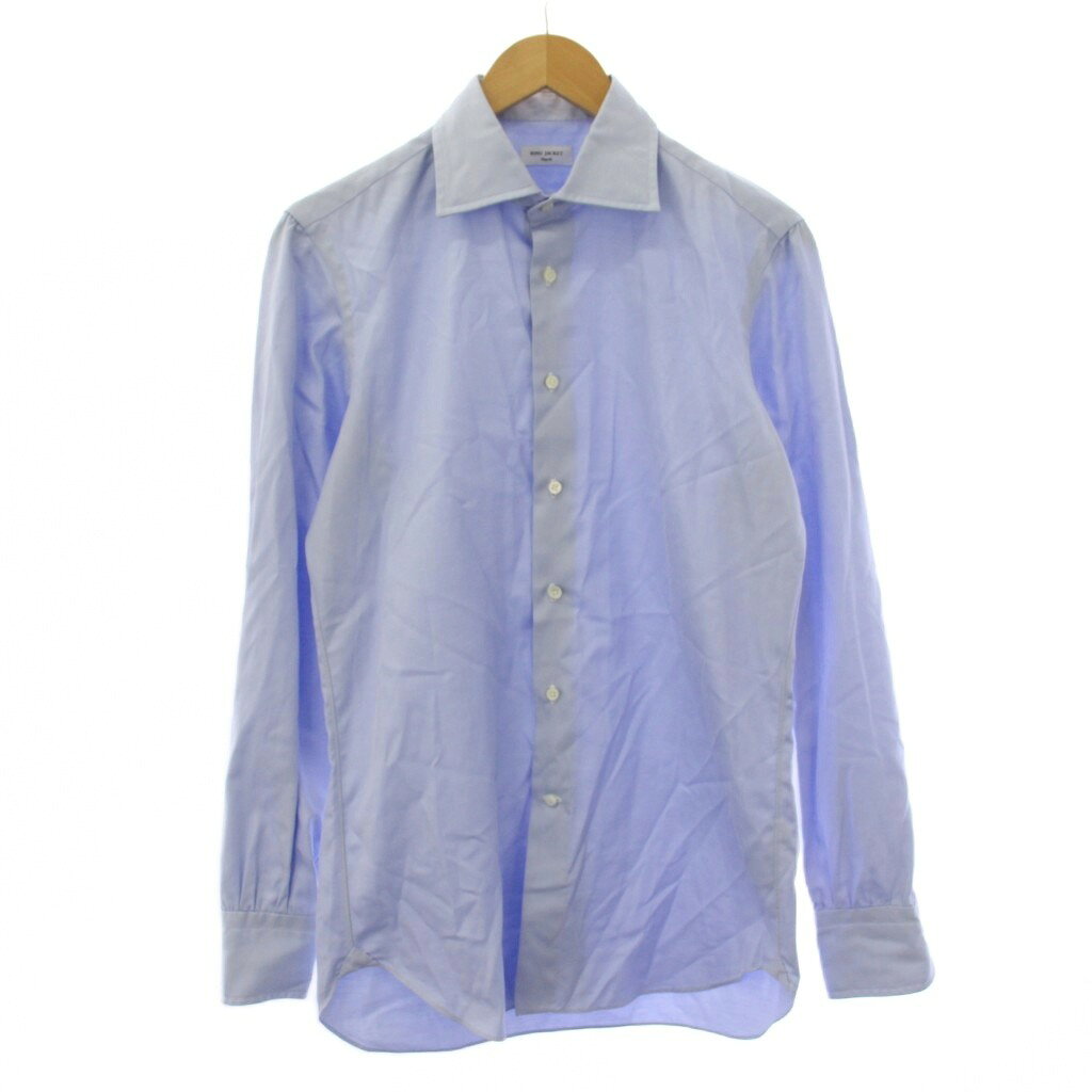 【中古】リングヂャケット RING JACKET シャツ 長袖 レギュラーカラー 39 水色 ライトブルー 59103F14D /GG メンズ 【ベクトル 古着】 260918ブランドリングヂャケット RING JACKET表記サイズ39実寸サイズ肩幅：40cm　身幅：50.5cm　着丈：77.5cm　袖丈：63.5cm　　素材綿色水色 ライトブルー状態使用感が少なく、かなり状態の良い商品です。 ※あくまでも中古品ですので掲載写真や記載内容をご確認いただき、ご理解の上ご購入ください。備考（株）リングヂャケット 品番:59103F14D商品のお問い合わせの回答を休止しております。＊各商品ページの商品詳細等をご確認の上ご購入ください。【中古】リングヂャケット RING JACKET シャツ 長袖 レギュラーカラー 39 水色 ライトブルー 59103F14D /GG メンズ 【ベクトル 古着】 260918状態ランク　”A”詳細については、下記および「状態ランクについて」ページをご覧ください。未使用・新品の商品ほぼ新品同様の商品使用感が少なく、かなり状態の良い商品使用感はあるが、傷や汚れの少ない商品使用感の他、傷や汚れが見られる商品かなり大きな傷みがある難あり商品※S〜CランクはUSED品となりますので、使用感をご理解の上でご入札下さい。状態ランクについてinformationブランドリングヂャケット RING JACKET表記サイズ39実寸サイズ肩幅：40cm　身幅：50.5cm　着丈：77.5cm　袖丈：63.5cm　　素材綿色水色 ライトブルー状態使用感が少なく、かなり状態の良い商品です。 ※あくまでも中古品ですので掲載写真や記載内容をご確認いただき、ご理解の上ご購入ください。備考（株）リングヂャケット 品番:59103F14D商品のお問い合わせの回答を休止しております。＊各商品ページの商品詳細等をご確認の上ご購入ください。本商品は一点物です他サイトや店舗にて販売している商品です。多少のお時間差にて欠品になることもございます。予めご了承頂ますようお願い致します。ベクトル・サイズガイドはこちらこの商品と同じブランドの商品を見る