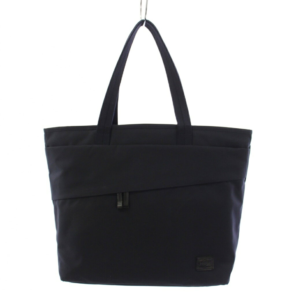 【中古】ポーター PORTER 吉田カバン トートバッグ ナイロン 紺 /BM メンズ 【ベクトル 古着】 261001ブランドポーター PORTER実寸サイズ持ち手の長さ：54cm　ヨコ：34.5-48cm　タテ：32.5cm　マチ：13.5cm　　素材ナイロン色紺 ネイビー状態角にスレがありますが、その他に目立ったダメージはなく、問題なくご使用いただける商品です。 ※あくまでも中古品ですので掲載写真や記載内容をご確認いただき、ご理解の上ご購入ください。付属品付属品なし備考品番記載なし商品のお問い合わせの回答を休止しております。＊各商品ページの商品詳細等をご確認の上ご購入ください。【中古】ポーター PORTER 吉田カバン トートバッグ ナイロン 紺 /BM メンズ 【ベクトル 古着】 261001状態ランク　”AB”詳細については、下記および「状態ランクについて」ページをご覧ください。未使用・新品の商品ほぼ新品同様の商品使用感が少なく、かなり状態の良い商品使用感はあるが、傷や汚れの少ない商品使用感の他、傷や汚れが見られる商品かなり大きな傷みがある難あり商品※S〜CランクはUSED品となりますので、使用感をご理解の上でご入札下さい。状態ランクについてinformationブランドポーター PORTER実寸サイズ持ち手の長さ：54cm　ヨコ：34.5-48cm　タテ：32.5cm　マチ：13.5cm　　素材ナイロン色紺 ネイビー状態角にスレがありますが、その他に目立ったダメージはなく、問題なくご使用いただける商品です。 ※あくまでも中古品ですので掲載写真や記載内容をご確認いただき、ご理解の上ご購入ください。付属品付属品なし備考品番記載なし商品のお問い合わせの回答を休止しております。＊各商品ページの商品詳細等をご確認の上ご購入ください。本商品は一点物です他サイトや店舗にて販売している商品です。多少のお時間差にて欠品になることもございます。予めご了承頂ますようお願い致します。ベクトル・サイズガイドはこちらこの商品と同じブランドの商品を見る