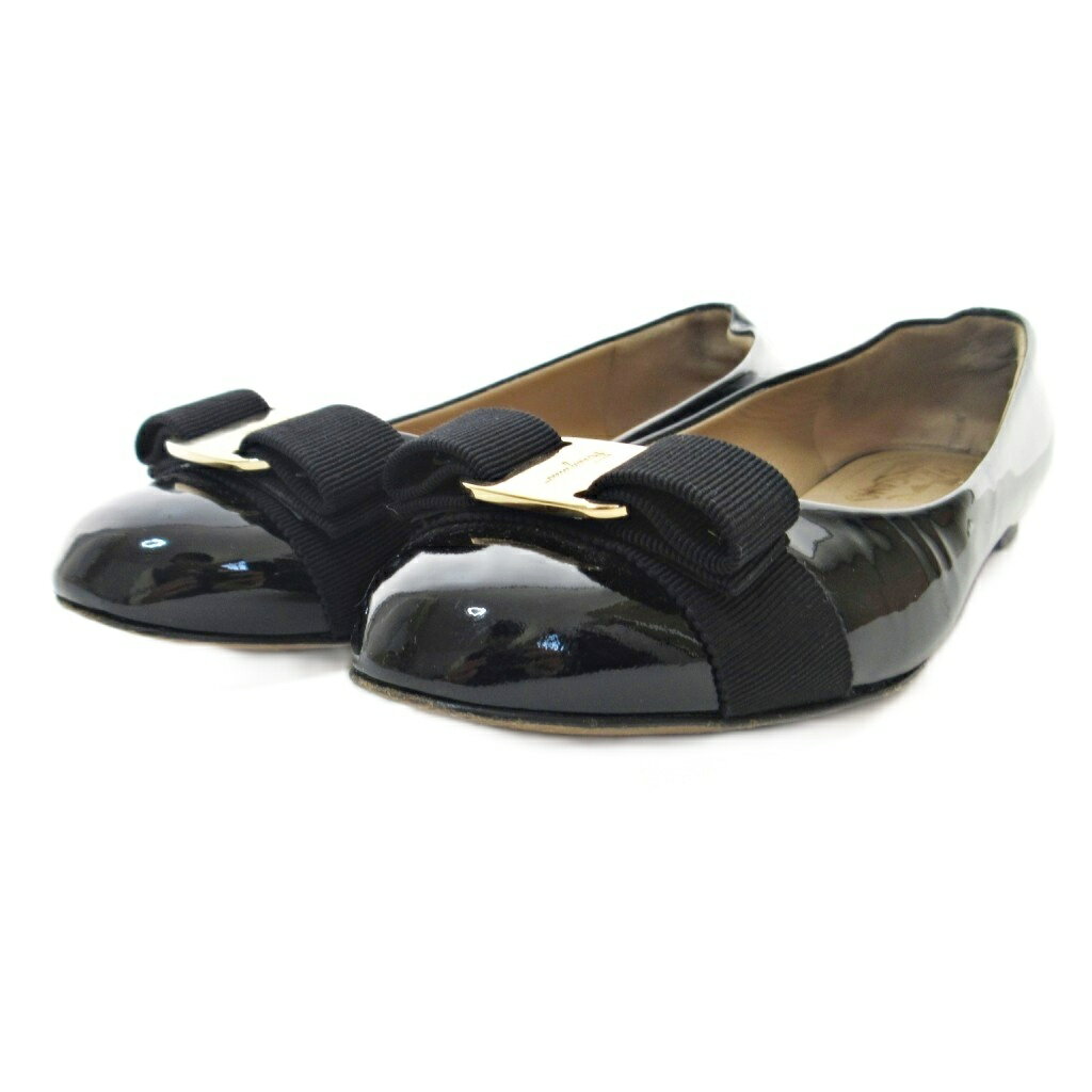 【中古】サルヴァトーレフェラガモ Salvatore Ferragamo ヴァラリボン エナメル バレエ シューズ フラ..
