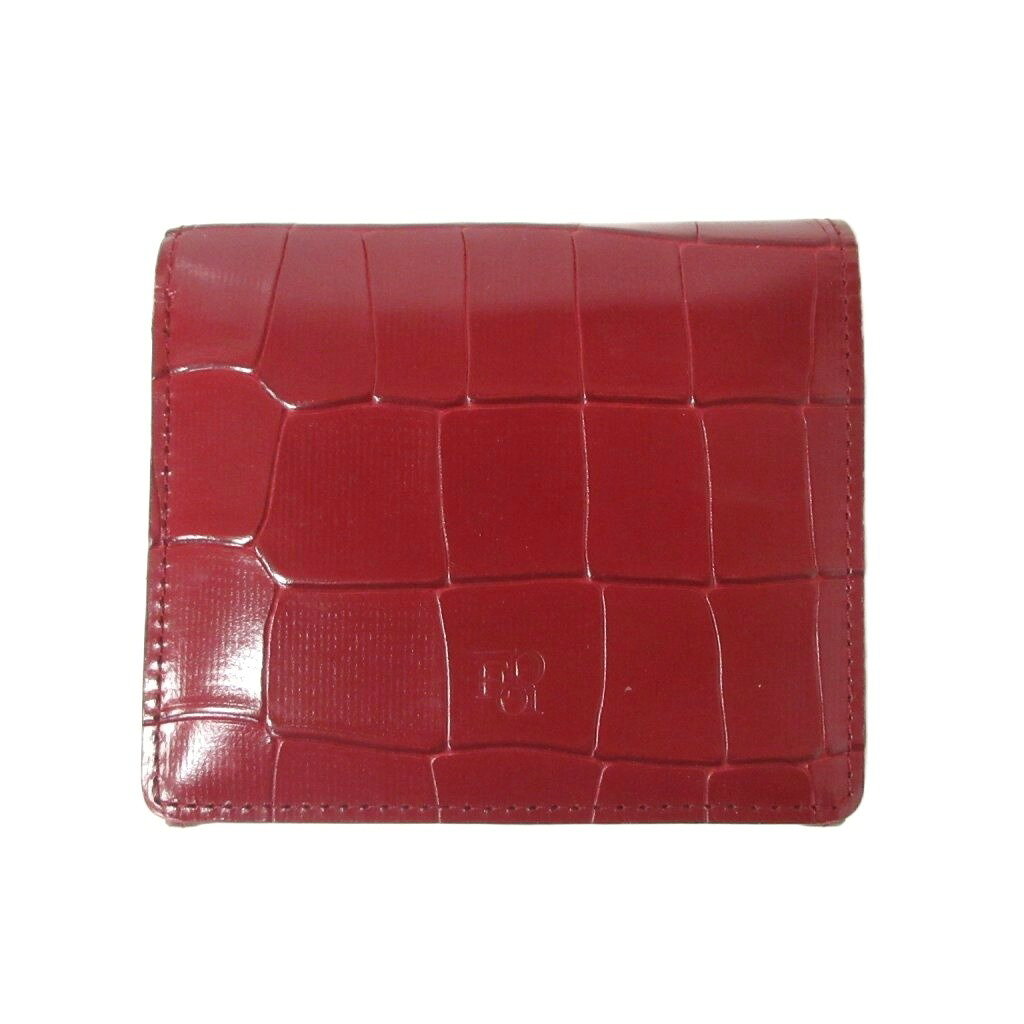 【中古】エポイ EPOI 二つ折り財布 クロコ型押しレザー 小銭入れ 札入れ レディース 【ベクトル 古着】 260817実寸サイズヨコ：10.5cm　タテ：9.5cm　マチ：2.5cm　　色ワインレッド仕様小銭入れ 札入れ×2 カード入×6 ポケット×2状態・表面に若干のスレ、傷 ・内側に若干のキズ その他に目立ったダメージはなく、問題なくご使用いただける商品です。 ※あくまでも中古品ですので掲載写真や記載内容をご確認いただき、ご理解の上ご購入ください。付属品箱、ギャランティーカード、写真に写っている物が全てです。備考品番：なし こちらのお品物は店舗で保管しておらず、店頭販売は出来かねます。（※お取り寄せも出来かねます）商品のお問い合わせの回答を休止しております。＊各商品ページの商品詳細等をご確認の上ご購入ください。【中古】エポイ EPOI 二つ折り財布 クロコ型押しレザー 小銭入れ 札入れ レディース 【ベクトル 古着】 260817状態ランク　”AB”詳細については、下記および「状態ランクについて」ページをご覧ください。未使用・新品の商品ほぼ新品同様の商品使用感が少なく、かなり状態の良い商品使用感はあるが、傷や汚れの少ない商品使用感の他、傷や汚れが見られる商品かなり大きな傷みがある難あり商品※S〜CランクはUSED品となりますので、使用感をご理解の上でご入札下さい。状態ランクについてinformation実寸サイズヨコ：10.5cm　タテ：9.5cm　マチ：2.5cm　　色ワインレッド仕様小銭入れ 札入れ×2 カード入×6 ポケット×2状態・表面に若干のスレ、傷 ・内側に若干のキズ その他に目立ったダメージはなく、問題なくご使用いただける商品です。 ※あくまでも中古品ですので掲載写真や記載内容をご確認いただき、ご理解の上ご購入ください。付属品箱、ギャランティーカード、写真に写っている物が全てです。備考品番：なし こちらのお品物は店舗で保管しておらず、店頭販売は出来かねます。（※お取り寄せも出来かねます）商品のお問い合わせの回答を休止しております。＊各商品ページの商品詳細等をご確認の上ご購入ください。本商品は一点物です他サイトや店舗にて販売している商品です。多少のお時間差にて欠品になることもございます。予めご了承頂ますようお願い致します。ベクトル・サイズガイドはこちらこの商品と同じブランドの商品を見る