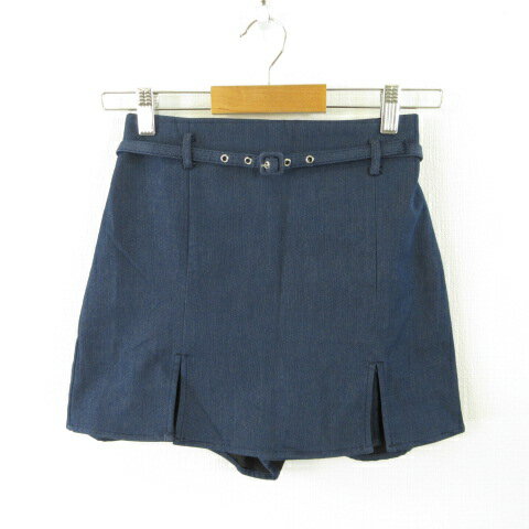 【中古】ザラ ZARA キュロットスカート 紺 XS *T49 レディース 【ベクトル 古着】 250821ブランドザラ ZARA表記サイズEUR XS USA XS MEX 24実寸サイズウエスト：62cm　もも幅：22cm　裾幅：28.5cm　股上：33cm　股下：4.5cm　　素材綿80% ポリエステル17% ポリウレタン3%色紺仕様左サイドにファスナー状態右足裏側に白い汚れがありますが、その他に目立ったダメージはなく、問題なくご使用いただける商品です。 ※あくまでも中古品ですので掲載写真や記載内容をご確認いただき、ご理解の上ご購入ください。備考中古品になりますので、完璧を求める方は購入をご遠慮ください。また付属品に関しては新品時の完品とは異なる恐れがあります。詳細欄の記載があるもの又は写真に写っているものが全てになります。商品のお問い合わせの回答を休止しております。＊各商品ページの商品詳細等をご確認の上ご購入ください。【中古】ザラ ZARA キュロットスカート 紺 XS *T49 レディース 【ベクトル 古着】 250821状態ランク　”AB”詳細については、下記および「状態ランクについて」ページをご覧ください。未使用・新品の商品ほぼ新品同様の商品使用感が少なく、かなり状態の良い商品使用感はあるが、傷や汚れの少ない商品使用感の他、傷や汚れが見られる商品かなり大きな傷みがある難あり商品※S〜CランクはUSED品となりますので、使用感をご理解の上でご入札下さい。状態ランクについてinformationブランドザラ ZARA表記サイズEUR XS USA XS MEX 24実寸サイズウエスト：62cm　もも幅：22cm　裾幅：28.5cm　股上：33cm　股下：4.5cm　　素材綿80% ポリエステル17% ポリウレタン3%色紺仕様左サイドにファスナー状態右足裏側に白い汚れがありますが、その他に目立ったダメージはなく、問題なくご使用いただける商品です。 ※あくまでも中古品ですので掲載写真や記載内容をご確認いただき、ご理解の上ご購入ください。備考中古品になりますので、完璧を求める方は購入をご遠慮ください。また付属品に関しては新品時の完品とは異なる恐れがあります。詳細欄の記載があるもの又は写真に写っているものが全てになります。商品のお問い合わせの回答を休止しております。＊各商品ページの商品詳細等をご確認の上ご購入ください。本商品は一点物です他サイトや店舗にて販売している商品です。多少のお時間差にて欠品になることもございます。予めご了承頂ますようお願い致します。ベクトル・サイズガイドはこちらこの商品と同じブランドの商品を見る