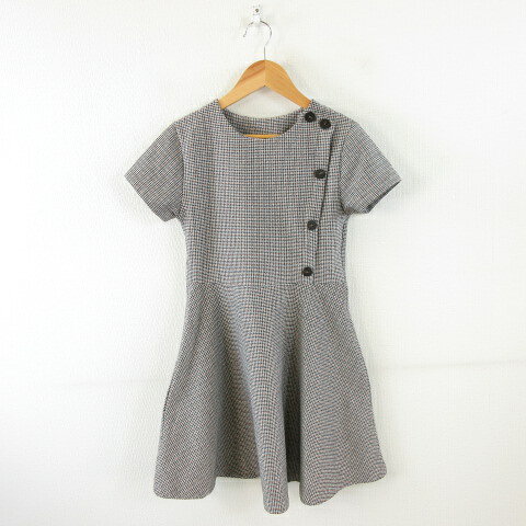 【中古】未使用品 ザラ ZARA KIDS ワンピース ミニ 半袖 総柄 グレー 茶 黒 11-12 *A853 キッズ 【ベクトル 古着】 260722ブランドザラ ZARA表記サイズ11-12 152実寸サイズ肩幅：33cm　身幅：36cm　袖丈：13cm　総丈：75cm　　素材ポリエステル99% ポリウレタン1%色グレー 茶 黒仕様・若干のストレッチあり状態タグ付きの未使用品です。 ※未使用品・新品同様の商品ではございますが、一度は一般の方の手に渡り、個人で保管されていた商品です。 また、保管・陳列時の薄いスレなど微細な状態変化が見られる場合がございます。ご理解の上ご購入ください。商品のお問い合わせの回答を休止しております。＊各商品ページの商品詳細等をご確認の上ご購入ください。【中古】未使用品 ザラ ZARA KIDS ワンピース ミニ 半袖 総柄 グレー 茶 黒 11-12 *A853 キッズ 【ベクトル 古着】 260722状態ランク　”S”詳細については、下記および「状態ランクについて」ページをご覧ください。未使用・新品の商品ほぼ新品同様の商品使用感が少なく、かなり状態の良い商品使用感はあるが、傷や汚れの少ない商品使用感の他、傷や汚れが見られる商品かなり大きな傷みがある難あり商品※S〜CランクはUSED品となりますので、使用感をご理解の上でご入札下さい。状態ランクについてinformationブランドザラ ZARA表記サイズ11-12 152実寸サイズ肩幅：33cm　身幅：36cm　袖丈：13cm　総丈：75cm　　素材ポリエステル99% ポリウレタン1%色グレー 茶 黒仕様・若干のストレッチあり状態タグ付きの未使用品です。 ※未使用品・新品同様の商品ではございますが、一度は一般の方の手に渡り、個人で保管されていた商品です。 また、保管・陳列時の薄いスレなど微細な状態変化が見られる場合がございます。ご理解の上ご購入ください。商品のお問い合わせの回答を休止しております。＊各商品ページの商品詳細等をご確認の上ご購入ください。本商品は一点物です他サイトや店舗にて販売している商品です。多少のお時間差にて欠品になることもございます。予めご了承頂ますようお願い致します。ベクトル・サイズガイドはこちらこの商品と同じブランドの商品を見る
