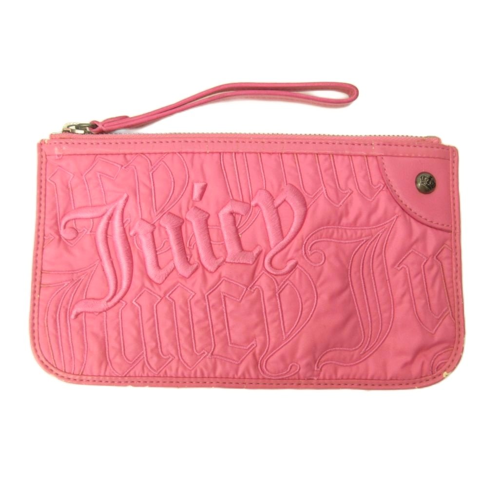 【中古】ジューシークチュール JUICY COUTURE ポーチ ロゴ 刺繍 ミラーチャーム ピンク 0904 レディース 【ベクトル 古着】 260904ブランドジューシークチュール JUICY COUTURE表記サイズ--実寸サイズヨコ：約22cm　タテ：約13cm　マチ：約1cm　　素材--色ピンク仕様メインポケット×1状態・合成皮革部分の一部に表面の剥がれあり ※全体的に中古品としての使用感とダメージがありますが、通常使用には支障のない商品です。 掲載写真や記載内容をご確認いただき、ご理解の上ご購入ください。付属品--備考品番なし こちらのお品物は店舗で保管しておらず、店頭販売出来かねます。（※お取り寄せも出来かねます）商品のお問い合わせの回答を休止しております。＊各商品ページの商品詳細等をご確認の上ご購入ください。【中古】ジューシークチュール JUICY COUTURE ポーチ ロゴ 刺繍 ミラーチャーム ピンク 0904 レディース 【ベクトル 古着】 260904状態ランク　”B”詳細については、下記および「状態ランクについて」ページをご覧ください。未使用・新品の商品ほぼ新品同様の商品使用感が少なく、かなり状態の良い商品使用感はあるが、傷や汚れの少ない商品使用感の他、傷や汚れが見られる商品かなり大きな傷みがある難あり商品※S〜CランクはUSED品となりますので、使用感をご理解の上でご入札下さい。状態ランクについてinformationブランドジューシークチュール JUICY COUTURE表記サイズ--実寸サイズヨコ：約22cm　タテ：約13cm　マチ：約1cm　　素材--色ピンク仕様メインポケット×1状態・合成皮革部分の一部に表面の剥がれあり ※全体的に中古品としての使用感とダメージがありますが、通常使用には支障のない商品です。 掲載写真や記載内容をご確認いただき、ご理解の上ご購入ください。付属品--備考品番なし こちらのお品物は店舗で保管しておらず、店頭販売出来かねます。（※お取り寄せも出来かねます）商品のお問い合わせの回答を休止しております。＊各商品ページの商品詳細等をご確認の上ご購入ください。本商品は一点物です他サイトや店舗にて販売している商品です。多少のお時間差にて欠品になることもございます。予めご了承頂ますようお願い致します。ベクトル・サイズガイドはこちらこの商品と同じブランドの商品を見る