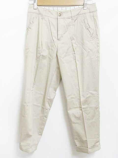 【中古】グローブ grove パンツ スラックス クロップドパンツ コットン 無地 ベージュ M レディース 【ベクトル 古着】 190730 ベクトルプレミアム店ブランドグローブ grove表記サイズM実寸サイズウエスト：70cm　もも幅：21cm　裾幅：17cm　股上：24cm　股下：55cm　商品によってはどうしても若干の誤差が発生してしまいます。 1〜2cmの誤差は予めご了承ください。　素材綿97％ ポリウレタン3％色ベージュ ※色に関してはこの商品の出品者の主観で判断しておりますので、カタログや正規のカラーとは言いまわしが異なる場合があります。状態綺麗な状態ですので、長くご愛用いただけます。 ※神経質な方はご入札をお控え下さい。あくまで中古品ですので新品の状態とは異なる商品もございます。付属品※商品は写真または説明欄に記載のない付属品などは付属しませんのでよろしくお願い致します。備考中古品を扱っているため、元の商品のデザインや形状が全て把握できかねますので、予めご了承下さい。商品のお問い合わせの回答を休止しております。＊各商品ページの商品詳細等をご確認の上ご購入ください。【中古】グローブ grove パンツ スラックス クロップドパンツ コットン 無地 ベージュ M レディース 【ベクトル 古着】 190730 ベクトルプレミアム店状態ランク　”A”詳細については、下記および「状態ランクについて」ページをご覧ください。未使用・新品の商品ほぼ新品同様の商品使用感が少なく、かなり状態の良い商品使用感はあるが、傷や汚れの少ない商品使用感の他、傷や汚れが見られる商品かなり大きな傷みがある難あり商品※S〜CランクはUSED品となりますので、使用感をご理解の上でご入札下さい。状態ランクについてinformationブランドグローブ grove表記サイズM実寸サイズウエスト：70cm　もも幅：21cm　裾幅：17cm　股上：24cm　股下：55cm　商品によってはどうしても若干の誤差が発生してしまいます。 1〜2cmの誤差は予めご了承ください。　素材綿97％ ポリウレタン3％色ベージュ ※色に関してはこの商品の出品者の主観で判断しておりますので、カタログや正規のカラーとは言いまわしが異なる場合があります。状態綺麗な状態ですので、長くご愛用いただけます。 ※神経質な方はご入札をお控え下さい。あくまで中古品ですので新品の状態とは異なる商品もございます。付属品※商品は写真または説明欄に記載のない付属品などは付属しませんのでよろしくお願い致します。備考中古品を扱っているため、元の商品のデザインや形状が全て把握できかねますので、予めご了承下さい。商品のお問い合わせの回答を休止しております。＊各商品ページの商品詳細等をご確認の上ご購入ください。本商品は一点物です他サイトや店舗にて販売している商品です。多少のお時間差にて欠品になることもございます。予めご了承頂ますようお願い致します。ベクトル・サイズガイドはこちらこの商品と同じブランドの商品を見る