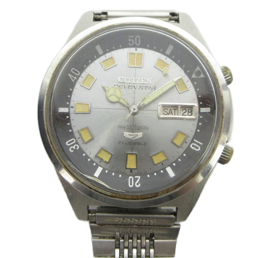 【中古】シチズン CITIZEN セブンスター SEVEN STAR APSS2812-Y 腕時計 自動巻き ヴィンテージ アンティーク ウォッチ カレンダー付き デイデイト 21石 シルバー色 ■GY18 /MQ メンズ 【ベクトル 古着】 260422ブランドシチズン CITIZEN表記サイズ実寸サイズをご参考ください。実寸サイズバンド幅：約1.5cm　腕周り：約17.5cm　ケース・タテ：約40mm　ケース・ヨコ（リューズは除く）：約40mm　　素材ステンレススチール色シルバー色状態この商品には下記のようなダメージがあります。 ・風防、ケース、ベルトに傷 ・ケース内の欠け ※全体的に中古品としての使用感とダメージがありますが、通常使用には支障のない商品です。 掲載写真や記載内容をご確認いただき、ご理解の上ご購入ください。備考型番APSS2812-Y 2026/4/18動作確認済 OH期不明商品のお問い合わせの回答を休止しております。＊各商品ページの商品詳細等をご確認の上ご購入ください。【中古】シチズン CITIZEN セブンスター SEVEN STAR APSS2812-Y 腕時計 自動巻き ヴィンテージ アンティーク ウォッチ カレンダー付き デイデイト 21石 シルバー色 ■GY18 /MQ メンズ 【ベクトル 古着】 260422状態ランク　”B”詳細については、下記および「状態ランクについて」ページをご覧ください。未使用・新品の商品ほぼ新品同様の商品使用感が少なく、かなり状態の良い商品使用感はあるが、傷や汚れの少ない商品使用感の他、傷や汚れが見られる商品かなり大きな傷みがある難あり商品※S〜CランクはUSED品となりますので、使用感をご理解の上でご入札下さい。状態ランクについてinformationブランドシチズン CITIZEN表記サイズ実寸サイズをご参考ください。実寸サイズバンド幅：約1.5cm　腕周り：約17.5cm　ケース・タテ：約40mm　ケース・ヨコ（リューズは除く）：約40mm　　素材ステンレススチール色シルバー色状態この商品には下記のようなダメージがあります。 ・風防、ケース、ベルトに傷 ・ケース内の欠け ※全体的に中古品としての使用感とダメージがありますが、通常使用には支障のない商品です。 掲載写真や記載内容をご確認いただき、ご理解の上ご購入ください。備考型番APSS2812-Y 2026/4/18動作確認済 OH期不明商品のお問い合わせの回答を休止しております。＊各商品ページの商品詳細等をご確認の上ご購入ください。本商品は一点物です他サイトや店舗にて販売している商品です。多少のお時間差にて欠品になることもございます。予めご了承頂ますようお願い致します。ベクトル・サイズガイドはこちらこの商品と同じブランドの商品を見る
