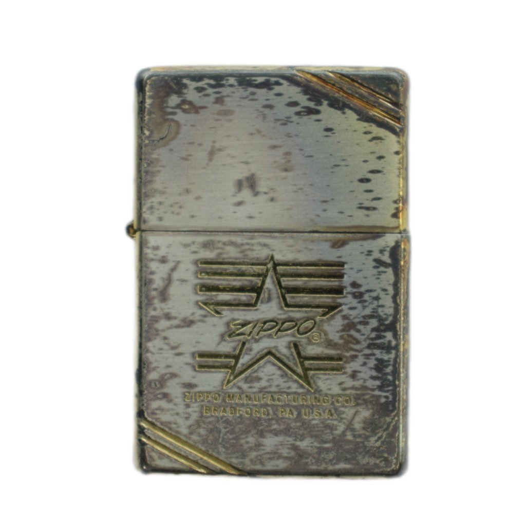 【中古】ジッポー ZIPPO ジャンク品 オイルライター 喫煙グッズ 喫煙具 タバコ ロゴ ゴールドカラー 火花未確認 /BB ■GY11 その他 【ベクトル 古着】 260424ブランドジッポー ZIPPO実寸サイズヨコ：3.5cm　タテ：5.5cm　マチ：1.2cm　　色ゴールドカラー状態火花未確認、塗装剥げ、傷、ローラーの硬化のダメージがございます。 上記の状態につき、ジャンク品扱いとさせていただきます。 ※ジャンク品につきましては、返品・交換・修理・動作保証は承っておりません。現状をよくご理解の上ご検討ください。付属品なし商品のお問い合わせの回答を休止しております。＊各商品ページの商品詳細等をご確認の上ご購入ください。【中古】ジッポー ZIPPO ジャンク品 オイルライター 喫煙グッズ 喫煙具 タバコ ロゴ ゴールドカラー 火花未確認 /BB ■GY11 その他 【ベクトル 古着】 260424状態ランク　”D”詳細については、下記および「状態ランクについて」ページをご覧ください。未使用・新品の商品ほぼ新品同様の商品使用感が少なく、かなり状態の良い商品使用感はあるが、傷や汚れの少ない商品使用感の他、傷や汚れが見られる商品かなり大きな傷みがある難あり商品※S〜CランクはUSED品となりますので、使用感をご理解の上でご入札下さい。状態ランクについてinformationブランドジッポー ZIPPO実寸サイズヨコ：3.5cm　タテ：5.5cm　マチ：1.2cm　　色ゴールドカラー状態火花未確認、塗装剥げ、傷、ローラーの硬化のダメージがございます。 上記の状態につき、ジャンク品扱いとさせていただきます。 ※ジャンク品につきましては、返品・交換・修理・動作保証は承っておりません。現状をよくご理解の上ご検討ください。付属品なし商品のお問い合わせの回答を休止しております。＊各商品ページの商品詳細等をご確認の上ご購入ください。本商品は一点物です他サイトや店舗にて販売している商品です。多少のお時間差にて欠品になることもございます。予めご了承頂ますようお願い致します。ベクトル・サイズガイドはこちらこの商品と同じブランドの商品を見る