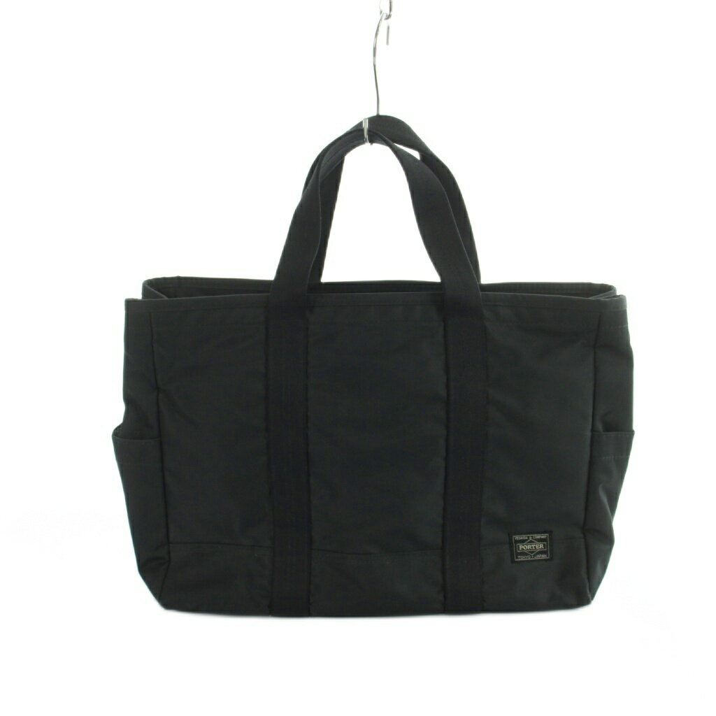 【中古】ポーター PORTER 吉田カバン ハンドバッグ トート ナイロン ロゴ 黒 ブラック ■GY18 /MQ メンズ 【ベクトル 古着】 260513ブランドポーター PORTER表記サイズ実寸サイズをご参考ください。実寸サイズ持ち手の長さ：約34cm　ヨコ：約40cm　タテ：約24cm　マチ：約12cm　ショルダーの長さ：-cm　　素材ナイロン色黒 ブラック状態擦れや色褪せがございますが、その他に目立ったダメージはなく、問題なくご使用いただける商品です。 ※あくまでも中古品ですので掲載写真や記載内容をご確認いただき、ご理解の上ご購入ください。備考型番 なし商品のお問い合わせの回答を休止しております。＊各商品ページの商品詳細等をご確認の上ご購入ください。【中古】ポーター PORTER 吉田カバン ハンドバッグ トート ナイロン ロゴ 黒 ブラック ■GY18 /MQ メンズ 【ベクトル 古着】 260513状態ランク　”AB”詳細については、下記および「状態ランクについて」ページをご覧ください。未使用・新品の商品ほぼ新品同様の商品使用感が少なく、かなり状態の良い商品使用感はあるが、傷や汚れの少ない商品使用感の他、傷や汚れが見られる商品かなり大きな傷みがある難あり商品※S〜CランクはUSED品となりますので、使用感をご理解の上でご入札下さい。状態ランクについてinformationブランドポーター PORTER表記サイズ実寸サイズをご参考ください。実寸サイズ持ち手の長さ：約34cm　ヨコ：約40cm　タテ：約24cm　マチ：約12cm　ショルダーの長さ：-cm　　素材ナイロン色黒 ブラック状態擦れや色褪せがございますが、その他に目立ったダメージはなく、問題なくご使用いただける商品です。 ※あくまでも中古品ですので掲載写真や記載内容をご確認いただき、ご理解の上ご購入ください。備考型番 なし商品のお問い合わせの回答を休止しております。＊各商品ページの商品詳細等をご確認の上ご購入ください。本商品は一点物です他サイトや店舗にて販売している商品です。多少のお時間差にて欠品になることもございます。予めご了承頂ますようお願い致します。ベクトル・サイズガイドはこちらこの商品と同じブランドの商品を見る
