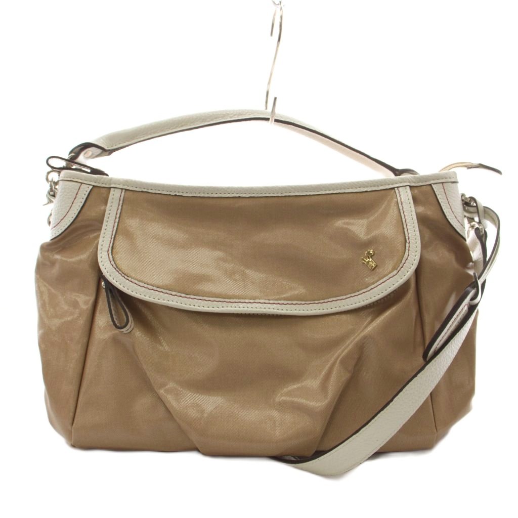 【中古】ペレボルサ PELLE BORSA ショルダーバッグ ハンドバッグ 2way PVC ベージュ 白 ホワイト /AN ■GY18 レディース 【ベクトル 古着】 260714実寸サイズ持ち手の長さ：約37cm　ヨコ：約27〜30cm　タテ：約21cm　マチ：約12.5cm　ショルダーの長さ：約105cm　　素材PVC色ベージュ 白 ホワイト状態開閉口に変色がございます。 ※全体的に中古品としての使用感とダメージがありますが、通常使用には支障のない商品です。 掲載写真や記載内容をご確認いただき、ご理解の上ご購入ください。付属品保存袋商品のお問い合わせの回答を休止しております。＊各商品ページの商品詳細等をご確認の上ご購入ください。【中古】ペレボルサ PELLE BORSA ショルダーバッグ ハンドバッグ 2way PVC ベージュ 白 ホワイト /AN ■GY18 レディース 【ベクトル 古着】 260714状態ランク　”B”詳細については、下記および「状態ランクについて」ページをご覧ください。未使用・新品の商品ほぼ新品同様の商品使用感が少なく、かなり状態の良い商品使用感はあるが、傷や汚れの少ない商品使用感の他、傷や汚れが見られる商品かなり大きな傷みがある難あり商品※S〜CランクはUSED品となりますので、使用感をご理解の上でご入札下さい。状態ランクについてinformation実寸サイズ持ち手の長さ：約37cm　ヨコ：約27〜30cm　タテ：約21cm　マチ：約12.5cm　ショルダーの長さ：約105cm　　素材PVC色ベージュ 白 ホワイト状態開閉口に変色がございます。 ※全体的に中古品としての使用感とダメージがありますが、通常使用には支障のない商品です。 掲載写真や記載内容をご確認いただき、ご理解の上ご購入ください。付属品保存袋商品のお問い合わせの回答を休止しております。＊各商品ページの商品詳細等をご確認の上ご購入ください。本商品は一点物です他サイトや店舗にて販売している商品です。多少のお時間差にて欠品になることもございます。予めご了承頂ますようお願い致します。ベクトル・サイズガイドはこちらこの商品と同じブランドの商品を見る