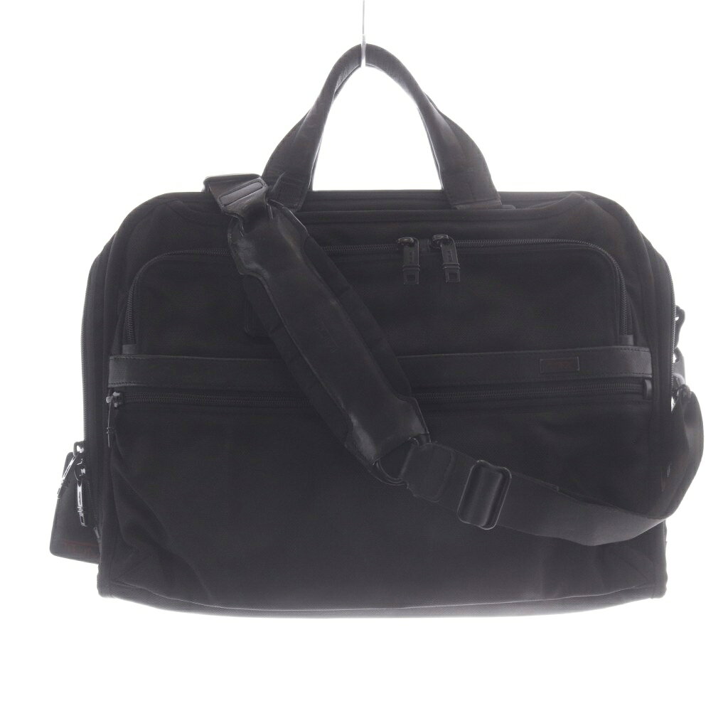 【中古】トゥミ TUMI ALPHA 2 オーガナイザー・ポートフォリオ・ブリーフ ブリーフケース ショルダーバッグ ハンドバッグ 2way 黒 ブラック 26108D2 /SR メンズ 【ベクトル 古着】 260728ブランドトゥミ TUMI表記サイズサイズなし（実寸サイズをご確認下さい）実寸サイズ持ち手の長さ：32cm　ヨコ：40cm　タテ：26cm　マチ：7.5cm　ショルダーの長さ：100cm　　色黒 ブラック状態この商品には下記のようなダメージがあります。 ・型崩れ ・全体的に擦り傷や白色の汚れ ・広範囲に色あせ ・レザー部分広範囲に剥がれ ・使用感のある匂い ・内側広範囲に黒色の汚れ ※全体的に中古品としての使用感とダメージがありますが、通常使用には支障のない商品です。 掲載写真や記載内容をご確認いただき、ご理解の上ご購入ください。付属品付属品なし商品のお問い合わせの回答を休止しております。＊各商品ページの商品詳細等をご確認の上ご購入ください。【中古】トゥミ TUMI ALPHA 2 オーガナイザー・ポートフォリオ・ブリーフ ブリーフケース ショルダーバッグ ハンドバッグ 2way 黒 ブラック 26108D2 /SR メンズ 【ベクトル 古着】 260728状態ランク　”B”詳細については、下記および「状態ランクについて」ページをご覧ください。未使用・新品の商品ほぼ新品同様の商品使用感が少なく、かなり状態の良い商品使用感はあるが、傷や汚れの少ない商品使用感の他、傷や汚れが見られる商品かなり大きな傷みがある難あり商品※S〜CランクはUSED品となりますので、使用感をご理解の上でご入札下さい。状態ランクについてinformationブランドトゥミ TUMI表記サイズサイズなし（実寸サイズをご確認下さい）実寸サイズ持ち手の長さ：32cm　ヨコ：40cm　タテ：26cm　マチ：7.5cm　ショルダーの長さ：100cm　　色黒 ブラック状態この商品には下記のようなダメージがあります。 ・型崩れ ・全体的に擦り傷や白色の汚れ ・広範囲に色あせ ・レザー部分広範囲に剥がれ ・使用感のある匂い ・内側広範囲に黒色の汚れ ※全体的に中古品としての使用感とダメージがありますが、通常使用には支障のない商品です。 掲載写真や記載内容をご確認いただき、ご理解の上ご購入ください。付属品付属品なし商品のお問い合わせの回答を休止しております。＊各商品ページの商品詳細等をご確認の上ご購入ください。本商品は一点物です他サイトや店舗にて販売している商品です。多少のお時間差にて欠品になることもございます。予めご了承頂ますようお願い致します。ベクトル・サイズガイドはこちらこの商品と同じブランドの商品を見る