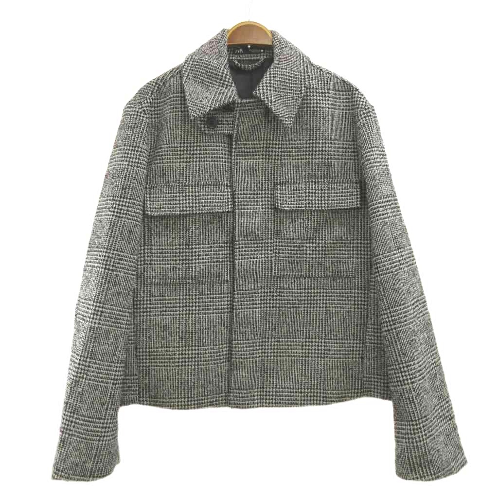 【中古】ザラ ZARA 千鳥格子柄ジャケット 上着 S 黒 ブラック 白 ホワイト ブルゾン ショート丈 アウター /YU ■GY12 メンズ 【ベクトル 古着】 260729ブランドザラ ZARA表記サイズS実寸サイズ肩幅：48cm　身幅：61cm　着丈：64cm　袖丈：66cm　　素材ポリエステル色黒 ブラック 白 ホワイト状態使用感が少なく、かなり状態の良い商品です。 ※あくまでも中古品ですので掲載写真や記載内容をご確認いただき、ご理解の上ご購入ください。付属品替えボタン備考（株）ITXジャパン商品のお問い合わせの回答を休止しております。＊各商品ページの商品詳細等をご確認の上ご購入ください。【中古】ザラ ZARA 千鳥格子柄ジャケット 上着 S 黒 ブラック 白 ホワイト ブルゾン ショート丈 アウター /YU ■GY12 メンズ 【ベクトル 古着】 260729状態ランク　”A”詳細については、下記および「状態ランクについて」ページをご覧ください。未使用・新品の商品ほぼ新品同様の商品使用感が少なく、かなり状態の良い商品使用感はあるが、傷や汚れの少ない商品使用感の他、傷や汚れが見られる商品かなり大きな傷みがある難あり商品※S〜CランクはUSED品となりますので、使用感をご理解の上でご入札下さい。状態ランクについてinformationブランドザラ ZARA表記サイズS実寸サイズ肩幅：48cm　身幅：61cm　着丈：64cm　袖丈：66cm　　素材ポリエステル色黒 ブラック 白 ホワイト状態使用感が少なく、かなり状態の良い商品です。 ※あくまでも中古品ですので掲載写真や記載内容をご確認いただき、ご理解の上ご購入ください。付属品替えボタン備考（株）ITXジャパン商品のお問い合わせの回答を休止しております。＊各商品ページの商品詳細等をご確認の上ご購入ください。本商品は一点物です他サイトや店舗にて販売している商品です。多少のお時間差にて欠品になることもございます。予めご了承頂ますようお願い致します。ベクトル・サイズガイドはこちらこの商品と同じブランドの商品を見る