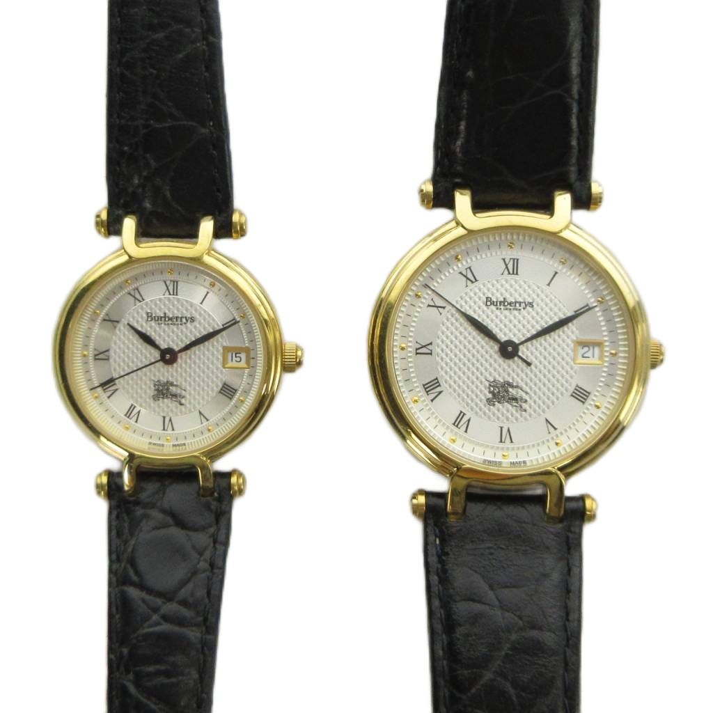 【中古】バーバリーズ Burberrys ジャンク品 11300G 腕時計 ペアウォッチ クォーツ レザーベルト カレンダー付き デイト ローマン ゴールド色 ■GY18 /MQ メンズ レディース 【ベクトル 古着】 260810ブランドバーバリーズ Burberrys表記サイズ実寸サイズをご参考ください。実寸サイズバンド幅：約1cm　腕周り：約14-17.5cm　ケース・タテ：約25mm　ケース・ヨコ（リューズは除く）：約25mm　バンド幅 約1.4cm　腕周り 約15-19cm　ケースタテ 約30mm　ケースヨコ 約30mm　素材ステンレススチール色ゴールド色状態・不動、動作未確認のジャンク品です ・ケースに傷 ・ベルトの黒ずみ 上記の状態につき、ジャンク品扱いとさせていただきます。 ※ジャンク品につきましては、返品・交換・修理・動作保証は承っておりません。現状をよくご理解の上ご検討ください。備考型番 11300G OH期不明商品のお問い合わせの回答を休止しております。＊各商品ページの商品詳細等をご確認の上ご購入ください。【中古】バーバリーズ Burberrys ジャンク品 11300G 腕時計 ペアウォッチ クォーツ レザーベルト カレンダー付き デイト ローマン ゴールド色 ■GY18 /MQ メンズ レディース 【ベクトル 古着】 260810状態ランク　”D”詳細については、下記および「状態ランクについて」ページをご覧ください。未使用・新品の商品ほぼ新品同様の商品使用感が少なく、かなり状態の良い商品使用感はあるが、傷や汚れの少ない商品使用感の他、傷や汚れが見られる商品かなり大きな傷みがある難あり商品※S〜CランクはUSED品となりますので、使用感をご理解の上でご入札下さい。状態ランクについてinformationブランドバーバリーズ Burberrys表記サイズ実寸サイズをご参考ください。実寸サイズバンド幅：約1cm　腕周り：約14-17.5cm　ケース・タテ：約25mm　ケース・ヨコ（リューズは除く）：約25mm　バンド幅 約1.4cm　腕周り 約15-19cm　ケースタテ 約30mm　ケースヨコ 約30mm　素材ステンレススチール色ゴールド色状態・不動、動作未確認のジャンク品です ・ケースに傷 ・ベルトの黒ずみ 上記の状態につき、ジャンク品扱いとさせていただきます。 ※ジャンク品につきましては、返品・交換・修理・動作保証は承っておりません。現状をよくご理解の上ご検討ください。備考型番 11300G OH期不明商品のお問い合わせの回答を休止しております。＊各商品ページの商品詳細等をご確認の上ご購入ください。本商品は一点物です他サイトや店舗にて販売している商品です。多少のお時間差にて欠品になることもございます。予めご了承頂ますようお願い致します。ベクトル・サイズガイドはこちらこの商品と同じブランドの商品を見る