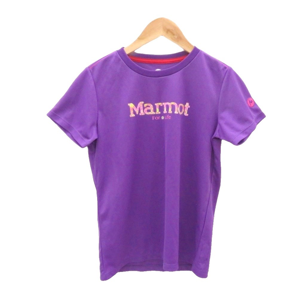 【中古】マーモット MARMOT スポーツウエア カットソー S 紫 パープル プリント 半袖 ラウンドネック /HO58 ■GY12 レディース 【ベクトル 古着】 260819ブランドマーモット MARMOT表記サイズS実寸サイズ肩幅：33cm　身幅：39cm　着丈：55cm　袖丈：15cm　　素材ポリエステル色紫仕様伸縮性あり 透け感なし状態この商品には下記のようなダメージがあります。 ・前身頃に2か所シミ ※全体的に中古品としての使用感とダメージがありますが、通常使用には支障のない商品です。 掲載写真や記載内容をご確認いただき、ご理解の上ご購入ください。備考株式会社デサント商品のお問い合わせの回答を休止しております。＊各商品ページの商品詳細等をご確認の上ご購入ください。【中古】マーモット MARMOT スポーツウエア カットソー S 紫 パープル プリント 半袖 ラウンドネック /HO58 ■GY12 レディース 【ベクトル 古着】 260819状態ランク　”B”詳細については、下記および「状態ランクについて」ページをご覧ください。未使用・新品の商品ほぼ新品同様の商品使用感が少なく、かなり状態の良い商品使用感はあるが、傷や汚れの少ない商品使用感の他、傷や汚れが見られる商品かなり大きな傷みがある難あり商品※S〜CランクはUSED品となりますので、使用感をご理解の上でご入札下さい。状態ランクについてinformationブランドマーモット MARMOT表記サイズS実寸サイズ肩幅：33cm　身幅：39cm　着丈：55cm　袖丈：15cm　　素材ポリエステル色紫仕様伸縮性あり 透け感なし状態この商品には下記のようなダメージがあります。 ・前身頃に2か所シミ ※全体的に中古品としての使用感とダメージがありますが、通常使用には支障のない商品です。 掲載写真や記載内容をご確認いただき、ご理解の上ご購入ください。備考株式会社デサント商品のお問い合わせの回答を休止しております。＊各商品ページの商品詳細等をご確認の上ご購入ください。本商品は一点物です他サイトや店舗にて販売している商品です。多少のお時間差にて欠品になることもございます。予めご了承頂ますようお願い致します。ベクトル・サイズガイドはこちらこの商品と同じブランドの商品を見る