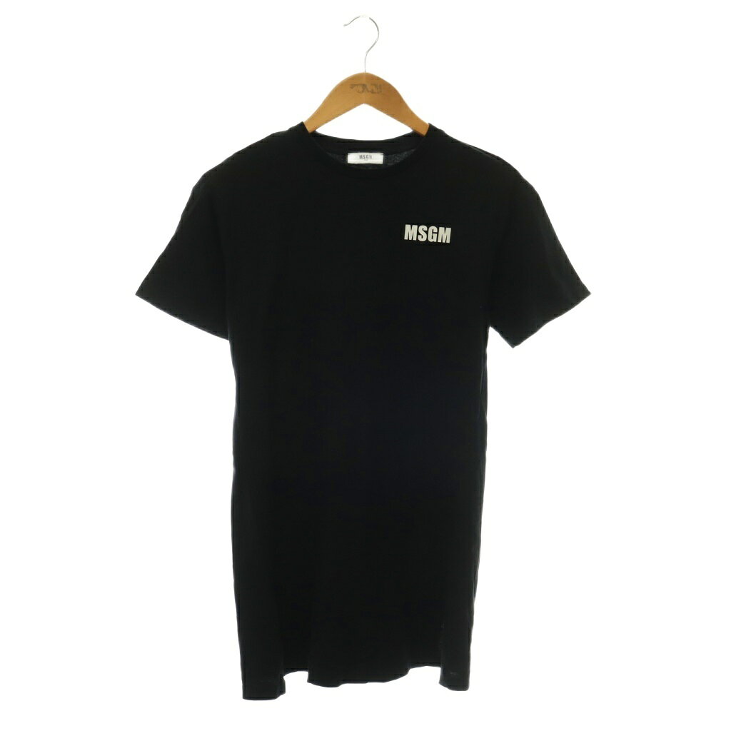 【中古】エムエスジーエム MSGM Tシャツワンピース 半袖 ロゴ キッズ 女の子 黒 ブラック 白 ホワイト /CX ■GY18 キッズ 【ベクトル 古着】 260828ブランドエムエスジーエム MSGM表記サイズサイズ表記なし(実寸サイズをご参考ください。)実寸サイズ肩幅：45cm　身幅：42cm　袖丈：17cm　総丈：79cm　　素材不明です色黒 ブラック、白 ホワイト状態品質タグの文字が消えていますが、使用感が少なく、かなり状態の良い商品です。 ※あくまでも中古品ですので掲載写真や記載内容をご確認いただき、ご理解の上ご購入ください。商品のお問い合わせの回答を休止しております。＊各商品ページの商品詳細等をご確認の上ご購入ください。【中古】エムエスジーエム MSGM Tシャツワンピース 半袖 ロゴ キッズ 女の子 黒 ブラック 白 ホワイト /CX ■GY18 キッズ 【ベクトル 古着】 260828状態ランク　”A”詳細については、下記および「状態ランクについて」ページをご覧ください。未使用・新品の商品ほぼ新品同様の商品使用感が少なく、かなり状態の良い商品使用感はあるが、傷や汚れの少ない商品使用感の他、傷や汚れが見られる商品かなり大きな傷みがある難あり商品※S〜CランクはUSED品となりますので、使用感をご理解の上でご入札下さい。状態ランクについてinformationブランドエムエスジーエム MSGM表記サイズサイズ表記なし(実寸サイズをご参考ください。)実寸サイズ肩幅：45cm　身幅：42cm　袖丈：17cm　総丈：79cm　　素材不明です色黒 ブラック、白 ホワイト状態品質タグの文字が消えていますが、使用感が少なく、かなり状態の良い商品です。 ※あくまでも中古品ですので掲載写真や記載内容をご確認いただき、ご理解の上ご購入ください。商品のお問い合わせの回答を休止しております。＊各商品ページの商品詳細等をご確認の上ご購入ください。本商品は一点物です他サイトや店舗にて販売している商品です。多少のお時間差にて欠品になることもございます。予めご了承頂ますようお願い致します。ベクトル・サイズガイドはこちらこの商品と同じブランドの商品を見る