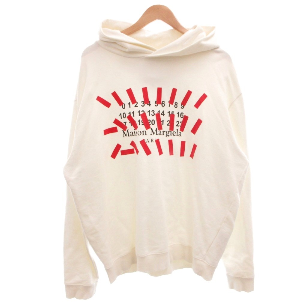 【中古】メゾンマルジェラ Maison Margiela 21SS カレンダーロゴ プリント フーディ プルオーバーパーカー スウェット 4ステッチ オーバーサイズ 裏毛 44 白 ホワイト S30GU0148 /GV ■GY18 ☆AA★ メンズ 【ベクトル 古着】 260927ブランドメゾンマルジェラ Maison Margiela表記サイズ44実寸サイズ肩幅：59cm　身幅：65cm　着丈：71cm　袖丈：65cm　　素材本体 綿 リブ 綿 ポリエステル色白 ホワイト 仕様ポケット×1状態・腹部、袖に薄シミ ・全体的に若干の毛羽立ち その他に目立ったダメージはなく、問題なくご使用いただける商品です。 ※あくまでも中古品ですので掲載写真や記載内容をご確認いただき、ご理解の上ご購入ください。付属品付属品なし、写真に写っている物が全てです。備考S30GU0148 (株)マルジェラジャパン こちらのお品物は店舗で保管しておらず、店頭販売出来かねます。（※お取り寄せも出来かねます）商品のお問い合わせの回答を休止しております。＊各商品ページの商品詳細等をご確認の上ご購入ください。【中古】メゾンマルジェラ Maison Margiela 21SS カレンダーロゴ プリント フーディ プルオーバーパーカー スウェット 4ステッチ オーバーサイズ 裏毛 44 白 ホワイト S30GU0148 /GV ■GY18 ☆AA★ メンズ 【ベクトル 古着】 260927状態ランク　”AB”詳細については、下記および「状態ランクについて」ページをご覧ください。未使用・新品の商品ほぼ新品同様の商品使用感が少なく、かなり状態の良い商品使用感はあるが、傷や汚れの少ない商品使用感の他、傷や汚れが見られる商品かなり大きな傷みがある難あり商品※S〜CランクはUSED品となりますので、使用感をご理解の上でご入札下さい。状態ランクについてinformationブランドメゾンマルジェラ Maison Margiela表記サイズ44実寸サイズ肩幅：59cm　身幅：65cm　着丈：71cm　袖丈：65cm　　素材本体 綿 リブ 綿 ポリエステル色白 ホワイト 仕様ポケット×1状態・腹部、袖に薄シミ ・全体的に若干の毛羽立ち その他に目立ったダメージはなく、問題なくご使用いただける商品です。 ※あくまでも中古品ですので掲載写真や記載内容をご確認いただき、ご理解の上ご購入ください。付属品付属品なし、写真に写っている物が全てです。備考S30GU0148 (株)マルジェラジャパン こちらのお品物は店舗で保管しておらず、店頭販売出来かねます。（※お取り寄せも出来かねます）商品のお問い合わせの回答を休止しております。＊各商品ページの商品詳細等をご確認の上ご購入ください。本商品は一点物です他サイトや店舗にて販売している商品です。多少のお時間差にて欠品になることもございます。予めご了承頂ますようお願い致します。ベクトル・サイズガイドはこちらこの商品と同じブランドの商品を見る