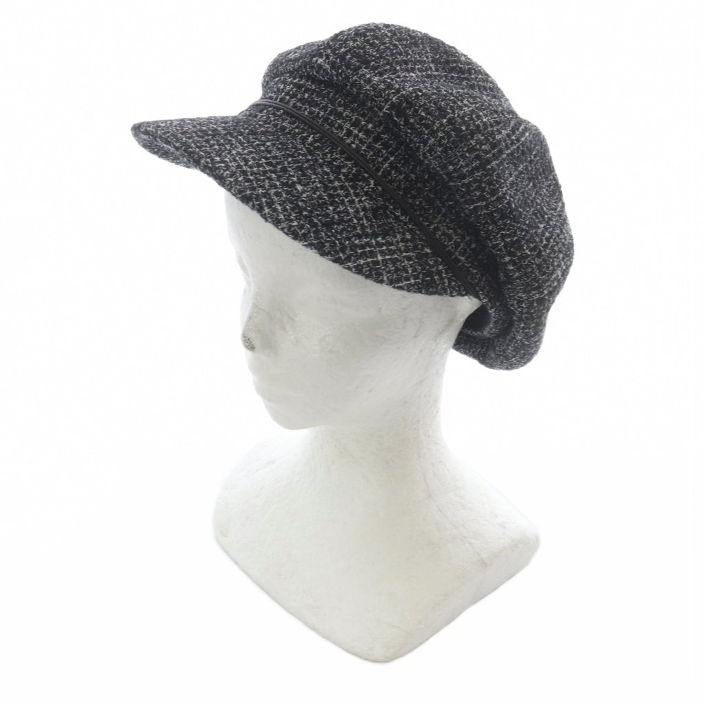 【中古】カシラ CA4LA 帽子 ツイード キャスケット 黒 ブラック /SR レディース 【ベクトル 古着】 260402ブランドカシラ CA4LA実寸サイズつば：6.5cm　頭周り：56cm　　素材ポリエステル、綿、レーヨン、ポリウレタン色黒 ブラック状態表面に毛羽立ち、内側に白色の汚れがございますが、その他に目立ったダメージはなく、問題なくご使用いただける商品です。 ※あくまでも中古品ですので掲載写真や記載内容をご確認いただき、ご理解の上ご購入ください。付属品付属品なし商品のお問い合わせの回答を休止しております。＊各商品ページの商品詳細等をご確認の上ご購入ください。【中古】カシラ CA4LA 帽子 ツイード キャスケット 黒 ブラック /SR レディース 【ベクトル 古着】 260402状態ランク　”AB”詳細については、下記および「状態ランクについて」ページをご覧ください。未使用・新品の商品ほぼ新品同様の商品使用感が少なく、かなり状態の良い商品使用感はあるが、傷や汚れの少ない商品使用感の他、傷や汚れが見られる商品かなり大きな傷みがある難あり商品※S〜CランクはUSED品となりますので、使用感をご理解の上でご入札下さい。状態ランクについてinformationブランドカシラ CA4LA実寸サイズつば：6.5cm　頭周り：56cm　　素材ポリエステル、綿、レーヨン、ポリウレタン色黒 ブラック状態表面に毛羽立ち、内側に白色の汚れがございますが、その他に目立ったダメージはなく、問題なくご使用いただける商品です。 ※あくまでも中古品ですので掲載写真や記載内容をご確認いただき、ご理解の上ご購入ください。付属品付属品なし商品のお問い合わせの回答を休止しております。＊各商品ページの商品詳細等をご確認の上ご購入ください。本商品は一点物です他サイトや店舗にて販売している商品です。多少のお時間差にて欠品になることもございます。予めご了承頂ますようお願い致します。ベクトル・サイズガイドはこちらこの商品と同じブランドの商品を見る