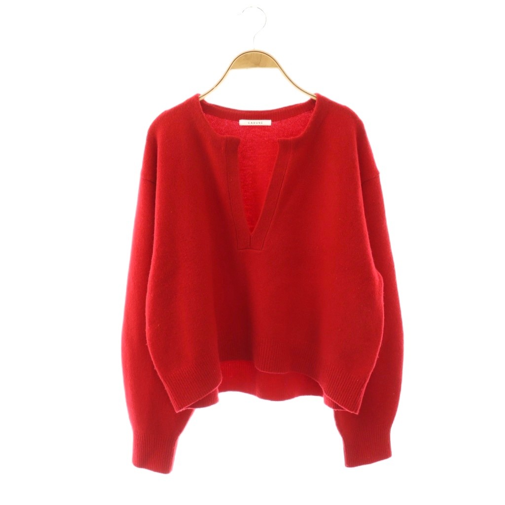 【中古】カデュネ CADUNE 25AW アクア深Vニット セーター プルオーバー カシミヤ混 38 赤 /CX ■OS レディース 【ベクトル 古着】 260409ブランドカデュネ CADUNE表記サイズ38実寸サイズ肩幅：50cm　身幅：59cm　着丈：55cm　袖丈：58cm　　素材羊毛 ナイロン カシミヤ ポリウレタン 色赤状態全体に毛羽立ちが見られますが、その他に目立ったダメージはなく、問題なくご使用いただける商品です。 ※あくまでも中古品ですので掲載写真や記載内容をご確認いただき、ご理解の上ご購入ください。備考・品番75353590商品のお問い合わせの回答を休止しております。＊各商品ページの商品詳細等をご確認の上ご購入ください。【中古】カデュネ CADUNE 25AW アクア深Vニット セーター プルオーバー カシミヤ混 38 赤 /CX ■OS レディース 【ベクトル 古着】 260409状態ランク　”AB”詳細については、下記および「状態ランクについて」ページをご覧ください。未使用・新品の商品ほぼ新品同様の商品使用感が少なく、かなり状態の良い商品使用感はあるが、傷や汚れの少ない商品使用感の他、傷や汚れが見られる商品かなり大きな傷みがある難あり商品※S〜CランクはUSED品となりますので、使用感をご理解の上でご入札下さい。状態ランクについてinformationブランドカデュネ CADUNE表記サイズ38実寸サイズ肩幅：50cm　身幅：59cm　着丈：55cm　袖丈：58cm　　素材羊毛 ナイロン カシミヤ ポリウレタン 色赤状態全体に毛羽立ちが見られますが、その他に目立ったダメージはなく、問題なくご使用いただける商品です。 ※あくまでも中古品ですので掲載写真や記載内容をご確認いただき、ご理解の上ご購入ください。備考・品番75353590商品のお問い合わせの回答を休止しております。＊各商品ページの商品詳細等をご確認の上ご購入ください。本商品は一点物です他サイトや店舗にて販売している商品です。多少のお時間差にて欠品になることもございます。予めご了承頂ますようお願い致します。ベクトル・サイズガイドはこちらこの商品と同じブランドの商品を見る