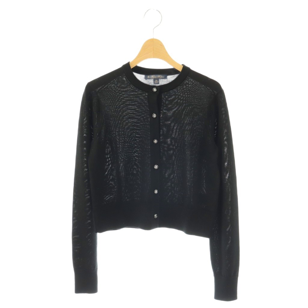 【中古】ブルックスブラザーズ BROOKS BROTHERS メリノウール クロップドカーディガン ニット XS ブラック /DF ■OS レディース 【ベクトル 古着】 260422ブランドブルックスブラザーズ BROOKS BROTHERS表記サイズXS実寸サイズ肩幅：36cm　身幅：41.5cm　着丈：44.5cm　袖丈：60cm　　素材身頃 毛 袖口 毛 下部 毛 衿部分 毛、ナイロン、ポリウレタン色ブラック状態若干の毛羽立ち、左袖にほつれがございますが、その他に目立ったダメージはなく、問題なくご使用いただける商品です。 ※あくまでも中古品ですので掲載写真や記載内容をご確認いただき、ご理解の上ご購入ください。商品のお問い合わせの回答を休止しております。＊各商品ページの商品詳細等をご確認の上ご購入ください。【中古】ブルックスブラザーズ BROOKS BROTHERS メリノウール クロップドカーディガン ニット XS ブラック /DF ■OS レディース 【ベクトル 古着】 260422状態ランク　”AB”詳細については、下記および「状態ランクについて」ページをご覧ください。未使用・新品の商品ほぼ新品同様の商品使用感が少なく、かなり状態の良い商品使用感はあるが、傷や汚れの少ない商品使用感の他、傷や汚れが見られる商品かなり大きな傷みがある難あり商品※S〜CランクはUSED品となりますので、使用感をご理解の上でご入札下さい。状態ランクについてinformationブランドブルックスブラザーズ BROOKS BROTHERS表記サイズXS実寸サイズ肩幅：36cm　身幅：41.5cm　着丈：44.5cm　袖丈：60cm　　素材身頃 毛 袖口 毛 下部 毛 衿部分 毛、ナイロン、ポリウレタン色ブラック状態若干の毛羽立ち、左袖にほつれがございますが、その他に目立ったダメージはなく、問題なくご使用いただける商品です。 ※あくまでも中古品ですので掲載写真や記載内容をご確認いただき、ご理解の上ご購入ください。商品のお問い合わせの回答を休止しております。＊各商品ページの商品詳細等をご確認の上ご購入ください。本商品は一点物です他サイトや店舗にて販売している商品です。多少のお時間差にて欠品になることもございます。予めご了承頂ますようお願い致します。ベクトル・サイズガイドはこちらこの商品と同じブランドの商品を見る