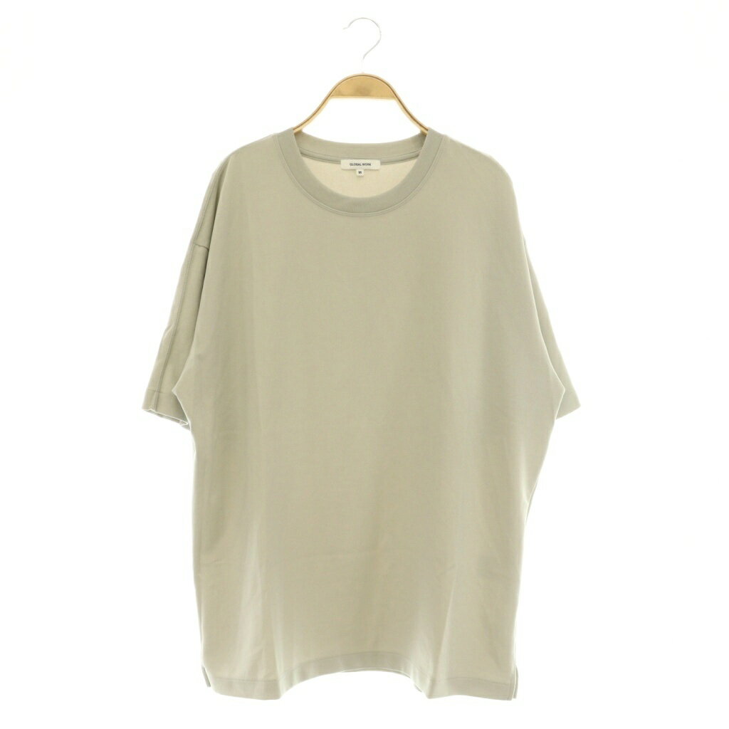 【中古】グローバルワーク GLOBAL WORK ジョーゼットTee/SS 半袖Tシャツ M ライトグレー /MY ■OS ■SH メンズ 【ベクトル 古着】 260508ブランドグローバルワーク GLOBAL WORK表記サイズM実寸サイズ身幅：59cm　着丈：69cm　ゆき丈：51cm　　素材本体 ポリエステル ポリウレタン リブ ポリエステル色ライトグレー状態使用感が少なく、かなり状態の良い商品です。 ※あくまでも中古品ですので掲載写真や記載内容をご確認いただき、ご理解の上ご購入ください。備考・(株)アダストリア商品のお問い合わせの回答を休止しております。＊各商品ページの商品詳細等をご確認の上ご購入ください。【中古】グローバルワーク GLOBAL WORK ジョーゼットTee/SS 半袖Tシャツ M ライトグレー /MY ■OS ■SH メンズ 【ベクトル 古着】 260508状態ランク　”A”詳細については、下記および「状態ランクについて」ページをご覧ください。未使用・新品の商品ほぼ新品同様の商品使用感が少なく、かなり状態の良い商品使用感はあるが、傷や汚れの少ない商品使用感の他、傷や汚れが見られる商品かなり大きな傷みがある難あり商品※S〜CランクはUSED品となりますので、使用感をご理解の上でご入札下さい。状態ランクについてinformationブランドグローバルワーク GLOBAL WORK表記サイズM実寸サイズ身幅：59cm　着丈：69cm　ゆき丈：51cm　　素材本体 ポリエステル ポリウレタン リブ ポリエステル色ライトグレー状態使用感が少なく、かなり状態の良い商品です。 ※あくまでも中古品ですので掲載写真や記載内容をご確認いただき、ご理解の上ご購入ください。備考・(株)アダストリア商品のお問い合わせの回答を休止しております。＊各商品ページの商品詳細等をご確認の上ご購入ください。本商品は一点物です他サイトや店舗にて販売している商品です。多少のお時間差にて欠品になることもございます。予めご了承頂ますようお願い致します。ベクトル・サイズガイドはこちらこの商品と同じブランドの商品を見る