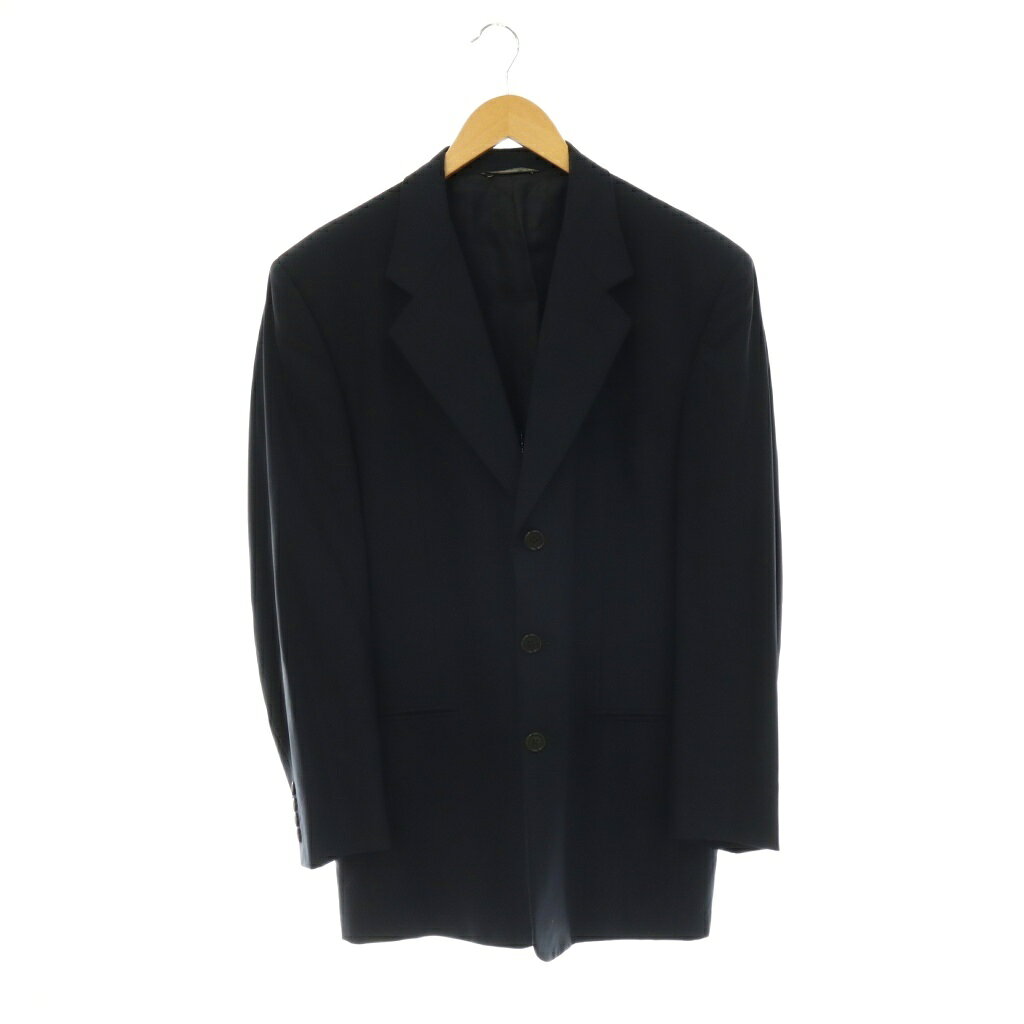 【中古】バーニーズニューヨーク BARNEYS NEW YORK ジャケット テーラード アウター ウール 48 紺 /NR ■OS メンズ 【ベクトル 古着】 260606ブランドバーニーズニューヨーク BARNEYS NEW YORK表記サイズ48実寸サイズ肩幅：45.5cm　身幅：54.5cm　着丈：78.5cm　袖丈：59.5cm　　素材毛 裏地：レーヨン色紺 ネイビー状態使用感が少なく、かなり状態の良い商品です。 ※あくまでも中古品ですので掲載写真や記載内容をご確認いただき、ご理解の上ご購入ください。備考・5180商品のお問い合わせの回答を休止しております。＊各商品ページの商品詳細等をご確認の上ご購入ください。【中古】バーニーズニューヨーク BARNEYS NEW YORK ジャケット テーラード アウター ウール 48 紺 /NR ■OS メンズ 【ベクトル 古着】 260606状態ランク　”A”詳細については、下記および「状態ランクについて」ページをご覧ください。未使用・新品の商品ほぼ新品同様の商品使用感が少なく、かなり状態の良い商品使用感はあるが、傷や汚れの少ない商品使用感の他、傷や汚れが見られる商品かなり大きな傷みがある難あり商品※S〜CランクはUSED品となりますので、使用感をご理解の上でご入札下さい。状態ランクについてinformationブランドバーニーズニューヨーク BARNEYS NEW YORK表記サイズ48実寸サイズ肩幅：45.5cm　身幅：54.5cm　着丈：78.5cm　袖丈：59.5cm　　素材毛 裏地：レーヨン色紺 ネイビー状態使用感が少なく、かなり状態の良い商品です。 ※あくまでも中古品ですので掲載写真や記載内容をご確認いただき、ご理解の上ご購入ください。備考・5180商品のお問い合わせの回答を休止しております。＊各商品ページの商品詳細等をご確認の上ご購入ください。本商品は一点物です他サイトや店舗にて販売している商品です。多少のお時間差にて欠品になることもございます。予めご了承頂ますようお願い致します。ベクトル・サイズガイドはこちらこの商品と同じブランドの商品を見る