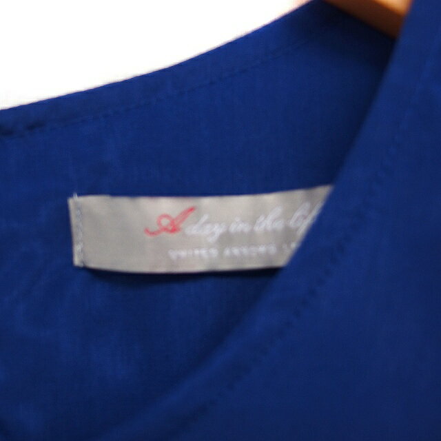 【中古】ユナイテッドアローズ A DAY IN THE LIFE UNITED ARROWS ノースリーブ ブラウス 丸首 無地 シンプル ブルー 青 /FT19 レディース 【ベクトル 古着】 250326