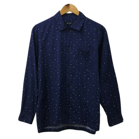 【中古】ナノベース nano BASE シャツ カジュアル スタンダード 総柄 長袖 S 紺 白 ネイビー ホワイト メンズ 【ベクトル 古着】 250318表記サイズS実寸サイズ肩幅：40.5cm　身幅：47cm　着丈：67cm　袖丈：58.5cm　　素材綿100％色紺 白 ※色に関しましては出品者の主観で判断しておりますので、カタログや正規カラーなどとは言い回し等が異なる場合がございます。仕様スリットが両サイドの裾に入っています。 ポケットが左胸に付いています。状態若干の使用感はございますが、目立った汚れやダメージはなく良好です。商品のお問い合わせの回答を休止しております。＊各商品ページの商品詳細等をご確認の上ご購入ください。【中古】ナノベース nano BASE シャツ カジュアル スタンダード 総柄 長袖 S 紺 白 ネイビー ホワイト メンズ 【ベクトル 古着】 250318状態ランク　”A”詳細については、下記および「状態ランクについて」ページをご覧ください。未使用・新品の商品ほぼ新品同様の商品使用感が少なく、かなり状態の良い商品使用感はあるが、傷や汚れの少ない商品使用感の他、傷や汚れが見られる商品かなり大きな傷みがある難あり商品※S〜CランクはUSED品となりますので、使用感をご理解の上でご入札下さい。状態ランクについてinformation表記サイズS実寸サイズ肩幅：40.5cm　身幅：47cm　着丈：67cm　袖丈：58.5cm　　素材綿100％色紺 白 ※色に関しましては出品者の主観で判断しておりますので、カタログや正規カラーなどとは言い回し等が異なる場合がございます。仕様スリットが両サイドの裾に入っています。 ポケットが左胸に付いています。状態若干の使用感はございますが、目立った汚れやダメージはなく良好です。商品のお問い合わせの回答を休止しております。＊各商品ページの商品詳細等をご確認の上ご購入ください。本商品は一点物です他サイトや店舗にて販売している商品です。多少のお時間差にて欠品になることもございます。予めご了承頂ますようお願い致します。ベクトル・サイズガイドはこちらこの商品と同じブランドの商品を見る