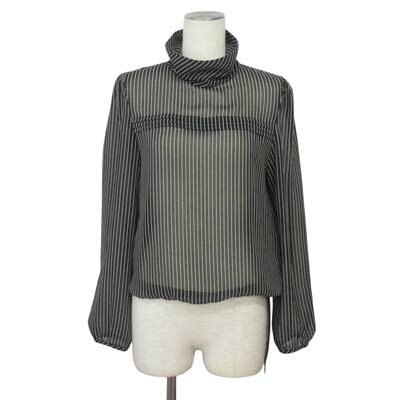 【中古】コムサイズム COMME CA ISM ブラウス ハイネック シアー ストライプ 長袖 M 黒 ブラック レディース 【ベクトル 古着】 250919ブランドコムサイズム COMME CA ISM表記サイズM実寸サイズ肩幅：36cm　身幅：47cm　着丈：52.5cm　袖丈：60cm　　素材・素材タグが切り取られているため不明色黒 ブラック ※色に関してはこの商品の出品者の主観で判断しておりますので、カタログや正規のカラーとは言いまわしが異なる場合があります。状態素材タグが切り取られておりますが、使用感が少なく、かなり状態の良い商品です。 ※あくまでも中古品ですので掲載写真や記載内容をご確認いただき、ご理解の上ご購入ください。 ※保管によるシワがございます。神経質な方のご入札はお控えください。写真または説明欄に記載のない箱・付属品などはございませんので、ご了承ください。商品のお問い合わせの回答を休止しております。＊各商品ページの商品詳細等をご確認の上ご購入ください。【中古】コムサイズム COMME CA ISM ブラウス ハイネック シアー ストライプ 長袖 M 黒 ブラック レディース 【ベクトル 古着】 250919状態ランク　”A”詳細については、下記および「状態ランクについて」ページをご覧ください。未使用・新品の商品ほぼ新品同様の商品使用感が少なく、かなり状態の良い商品使用感はあるが、傷や汚れの少ない商品使用感の他、傷や汚れが見られる商品かなり大きな傷みがある難あり商品※S〜CランクはUSED品となりますので、使用感をご理解の上でご入札下さい。状態ランクについてinformationブランドコムサイズム COMME CA ISM表記サイズM実寸サイズ肩幅：36cm　身幅：47cm　着丈：52.5cm　袖丈：60cm　　素材・素材タグが切り取られているため不明色黒 ブラック ※色に関してはこの商品の出品者の主観で判断しておりますので、カタログや正規のカラーとは言いまわしが異なる場合があります。状態素材タグが切り取られておりますが、使用感が少なく、かなり状態の良い商品です。 ※あくまでも中古品ですので掲載写真や記載内容をご確認いただき、ご理解の上ご購入ください。 ※保管によるシワがございます。神経質な方のご入札はお控えください。写真または説明欄に記載のない箱・付属品などはございませんので、ご了承ください。商品のお問い合わせの回答を休止しております。＊各商品ページの商品詳細等をご確認の上ご購入ください。本商品は一点物です他サイトや店舗にて販売している商品です。多少のお時間差にて欠品になることもございます。予めご了承頂ますようお願い致します。ベクトル・サイズガイドはこちらこの商品と同じブランドの商品を見る